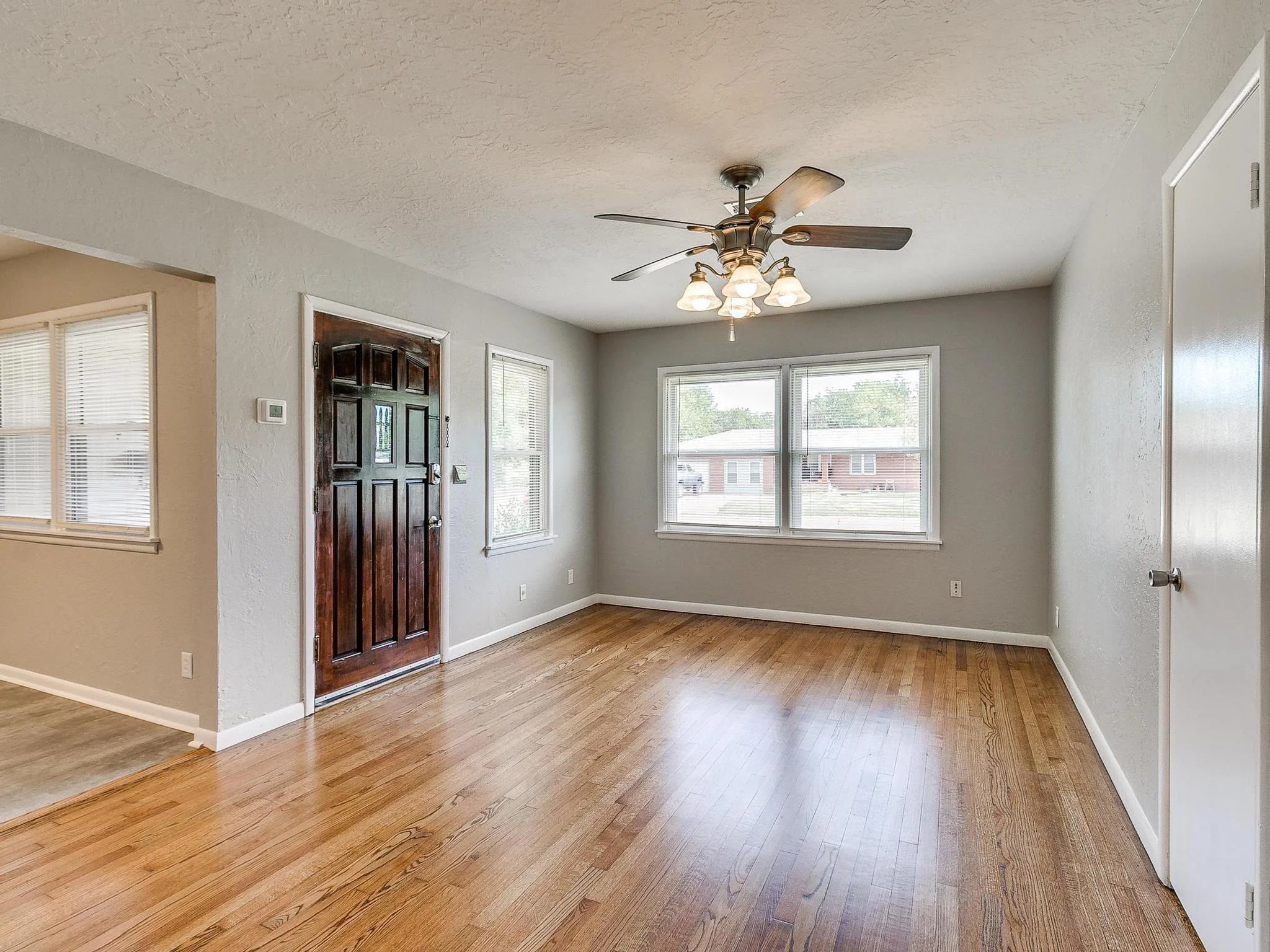 710 Highland Parkway-18.jpg