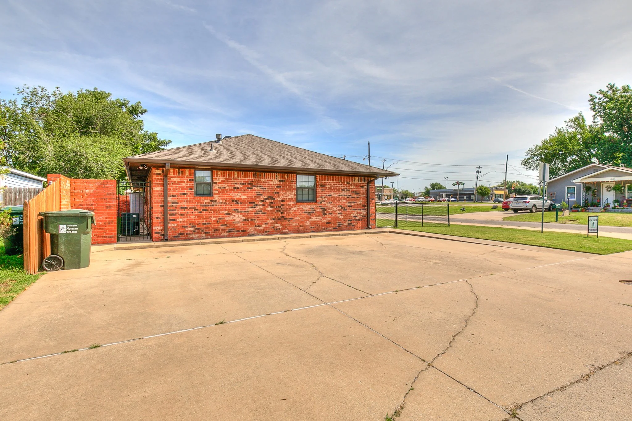 1-web-or-mls-1200 N Crawford-1.jpg