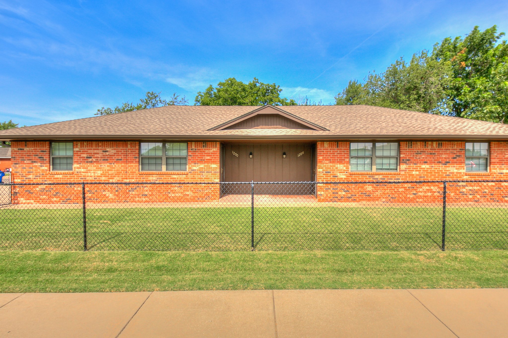 4-web-or-mls-1200 N Crawford-4.jpg