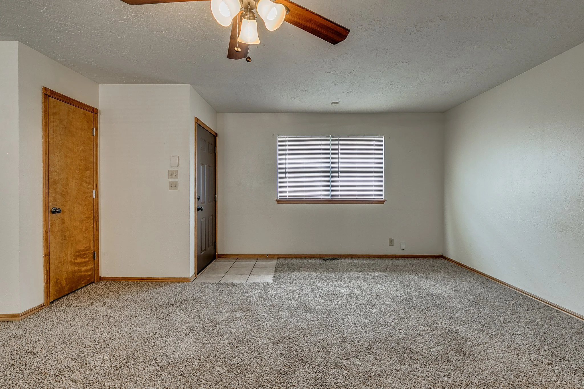 11-web-or-mls-1200 N Crawford-11.jpg