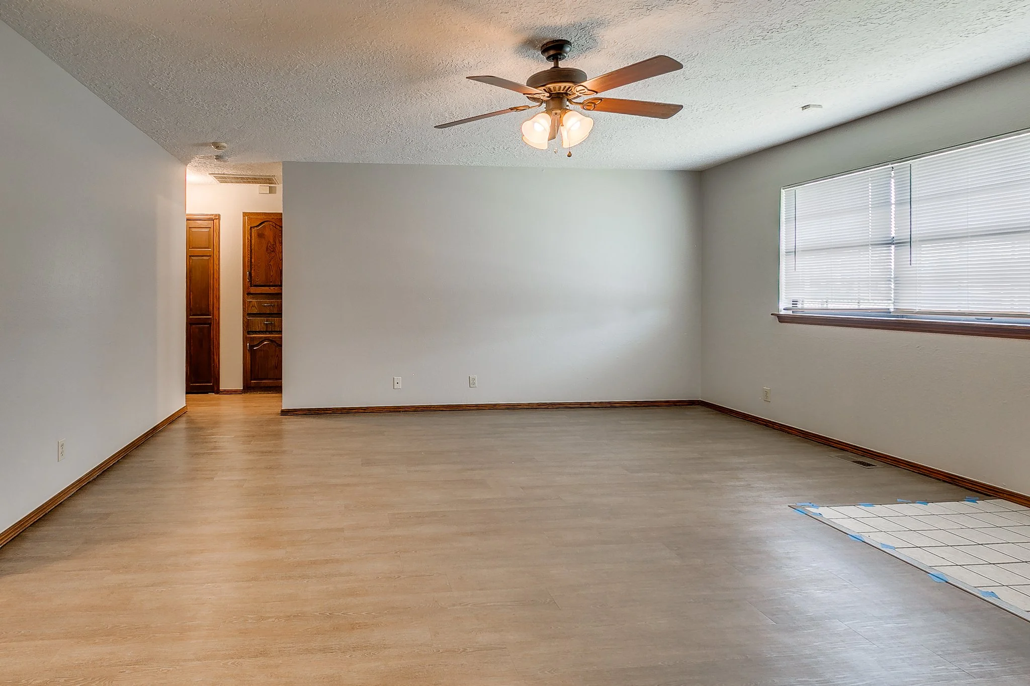 6-web-or-mls-1204 N Crawford-6.jpg