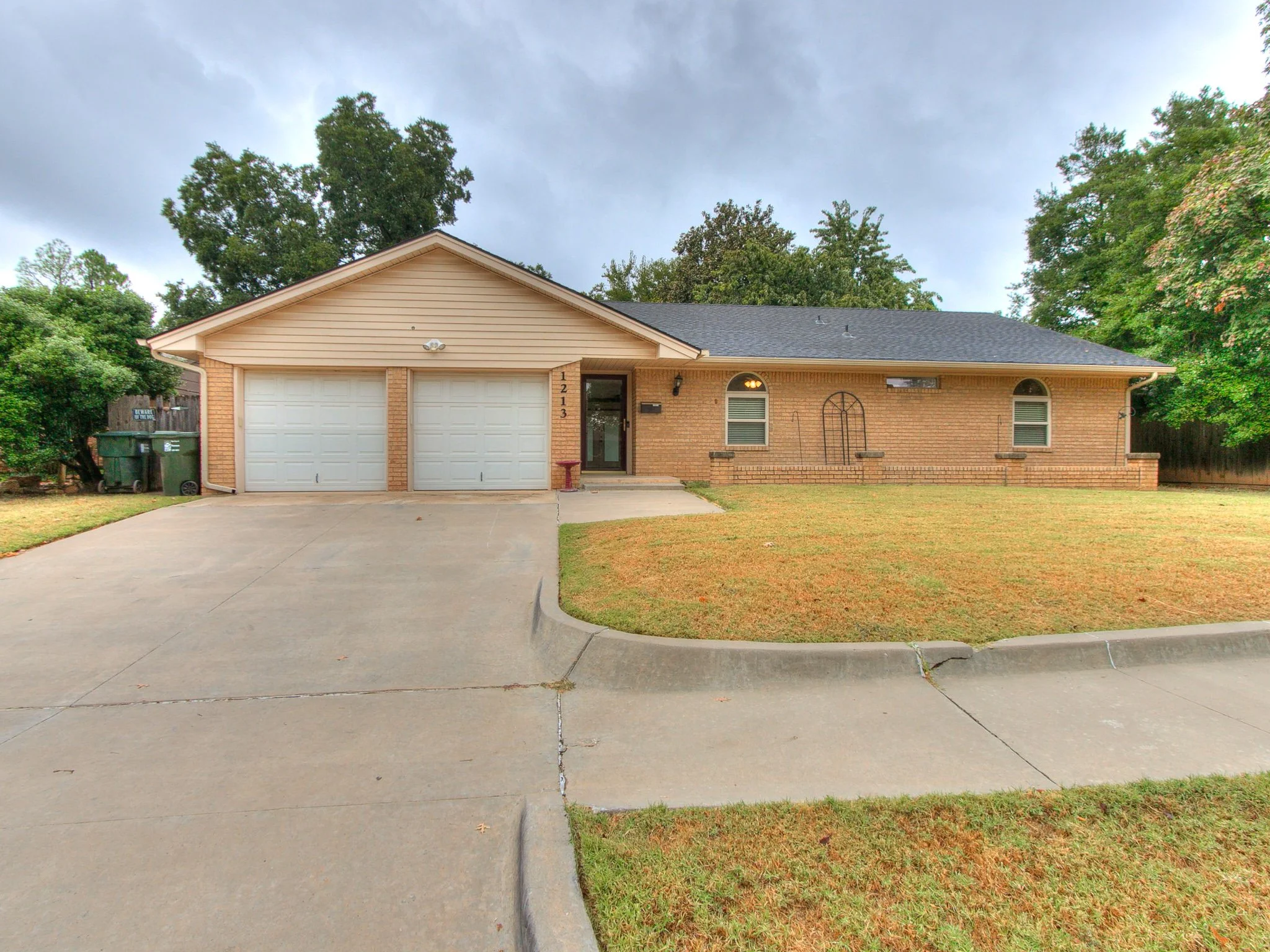 2-web-or-mls-1213 Westbrooke Terr-2.jpg