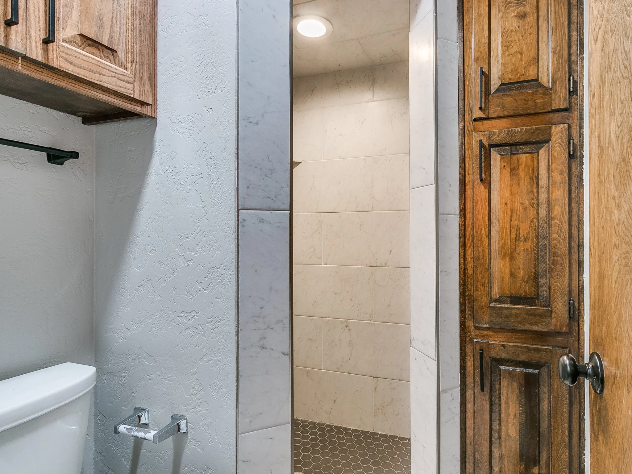 45-web-or-mls-1213 Westbrooke Terr-45.jpg