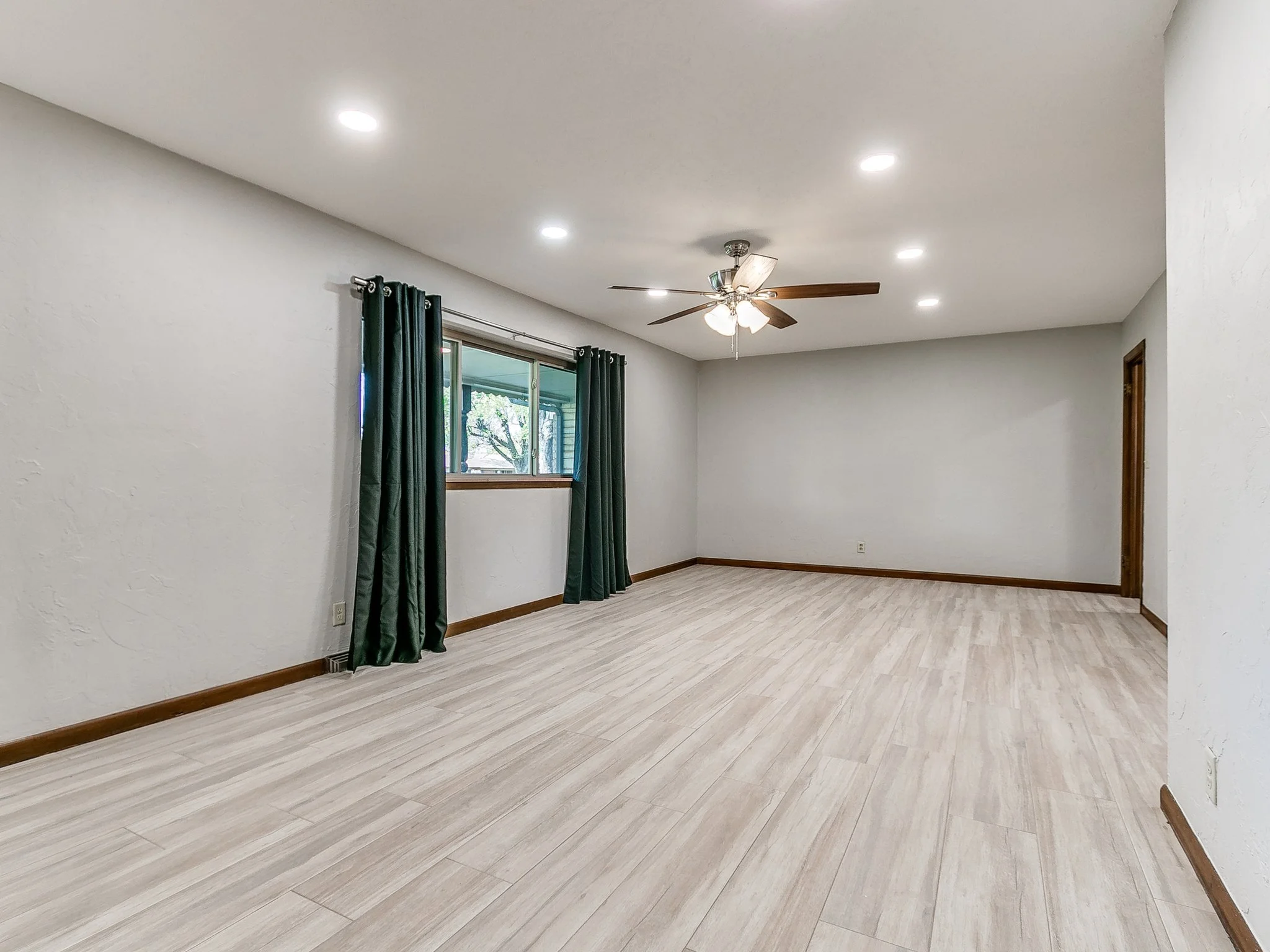 50-web-or-mls-2741 Osborne Dr-51.jpg