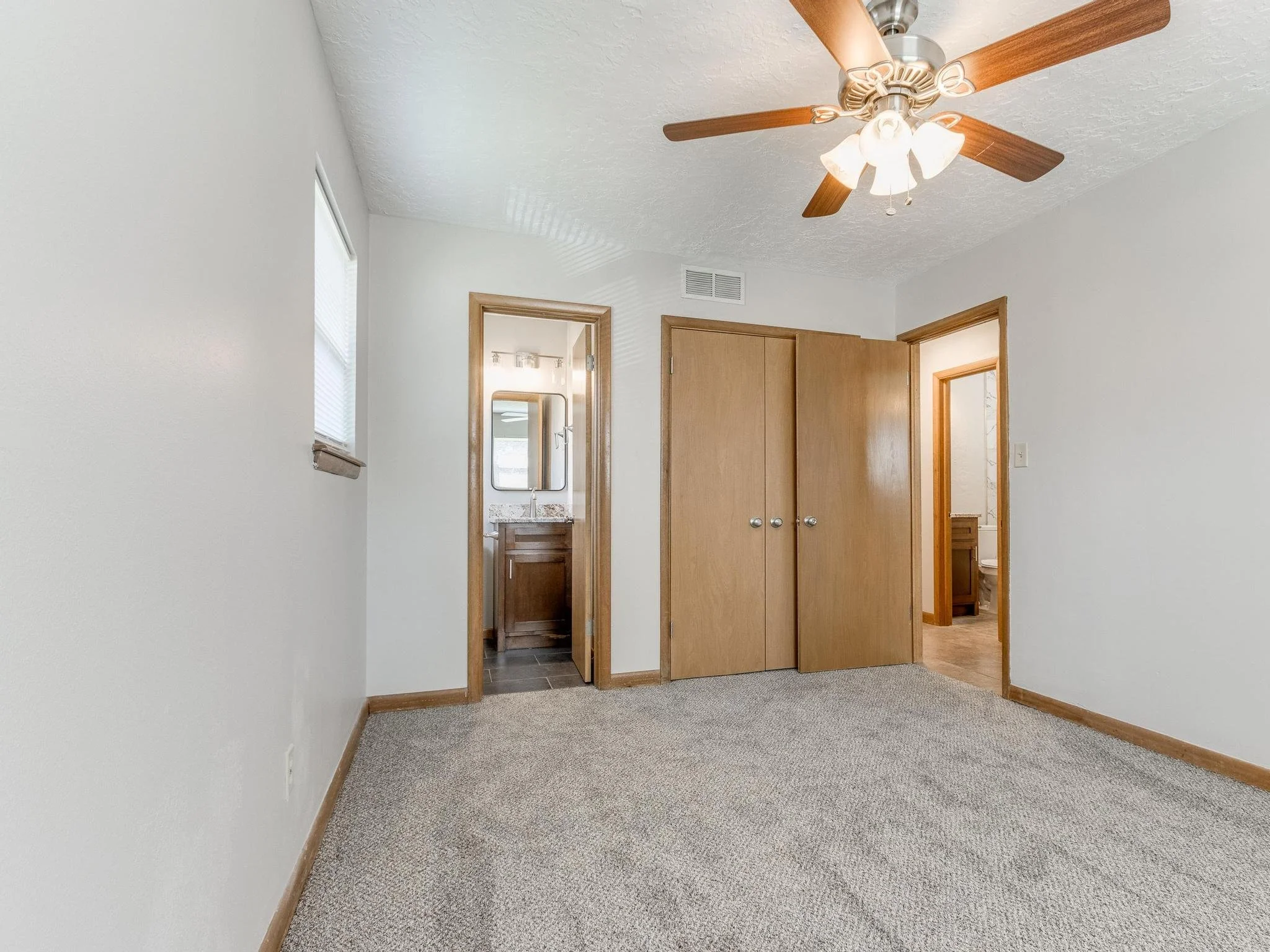 306 S Mercedes Drive-MLS-20.jpg