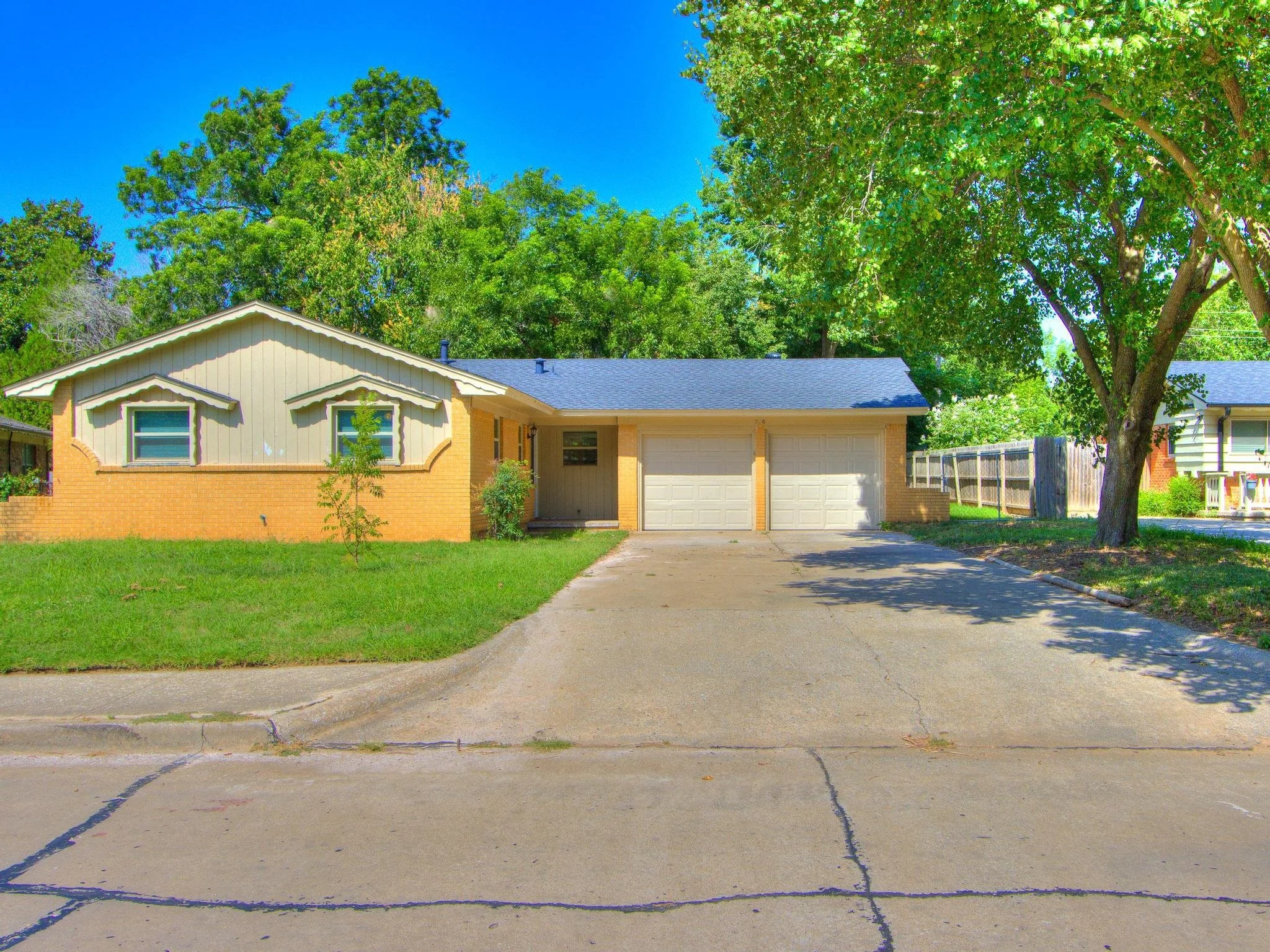 306 S Mercedes Drive-MLS-8.jpg