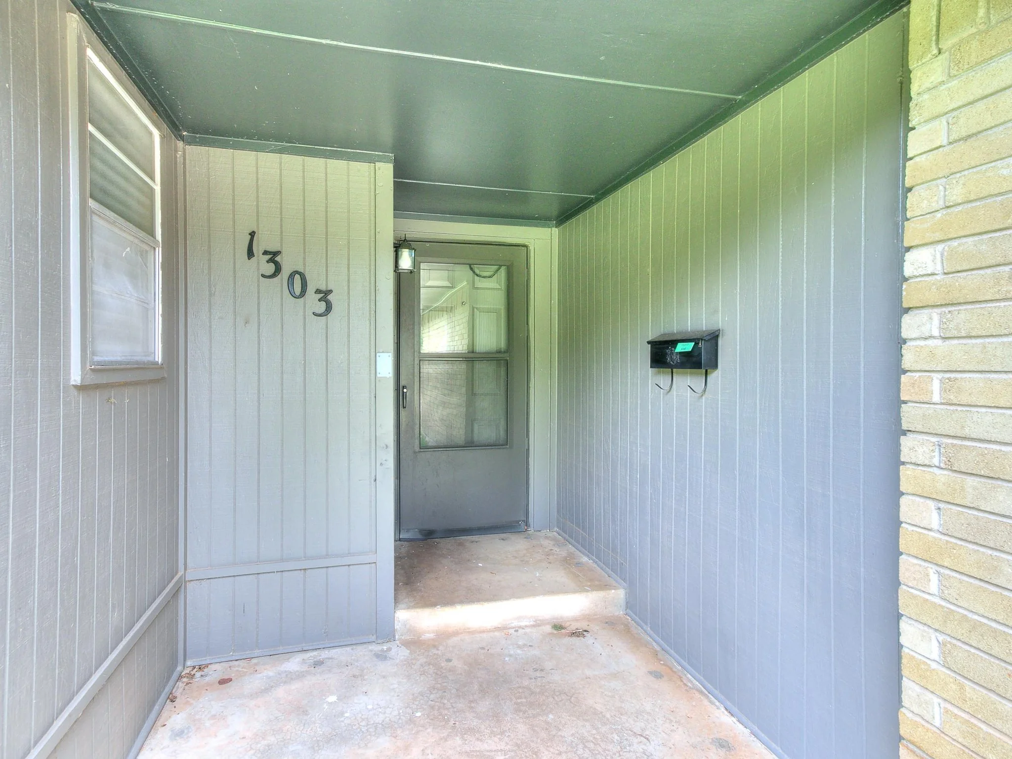 9-web-or-mls-1303 Homeland Ave-9.jpg