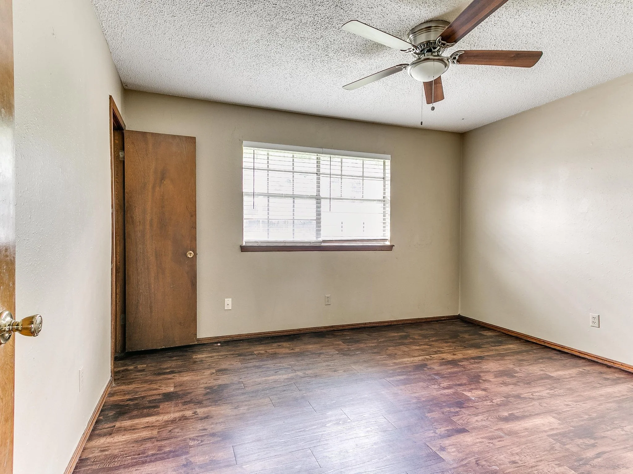 30-web-or-mls-1303 Homeland Ave-31.jpg