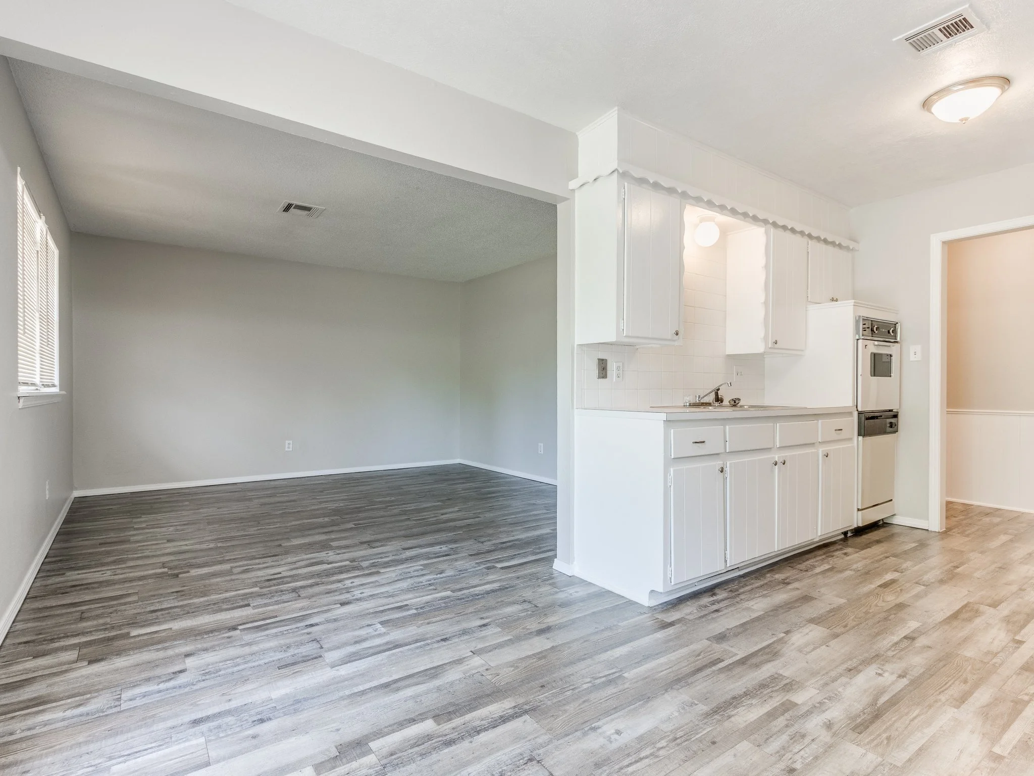 34-web-or-mls-1305 Boyd St-MLS-35.jpg