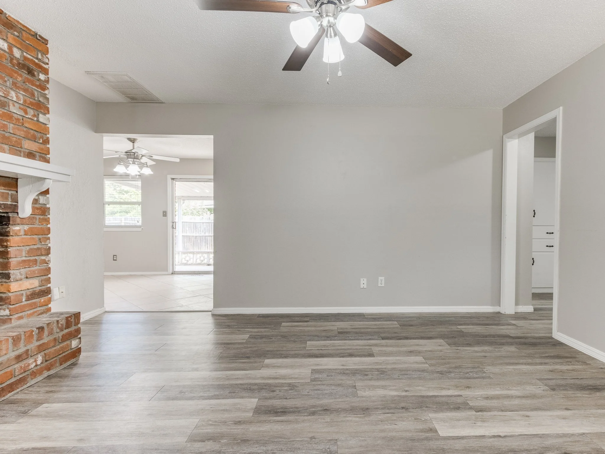 33-web-or-mls-339 Rosewood Dr-MLS-34.jpg