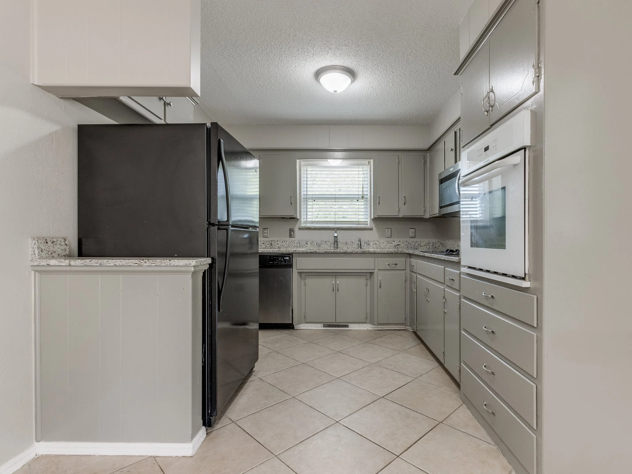 37-web-or-mls-339 Rosewood Dr-MLS-38.jpg