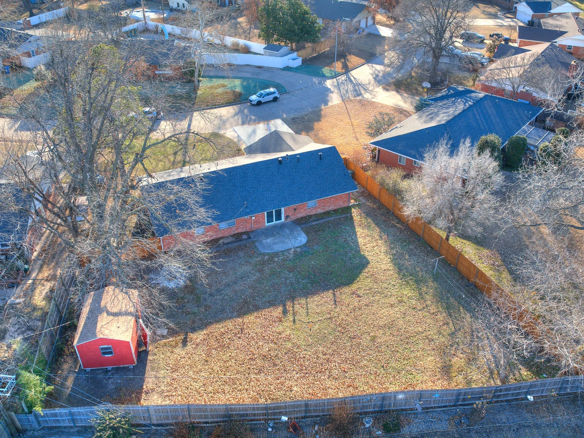 13-web-or-mls-421 Foreman Ave-13.jpg