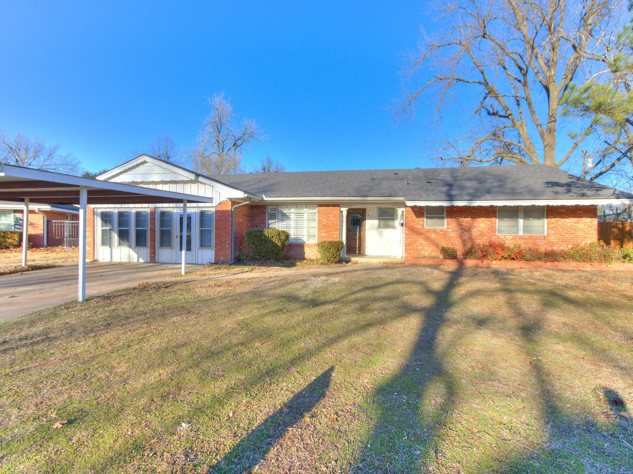 1-web-or-mls-421 Foreman Ave-1.jpg