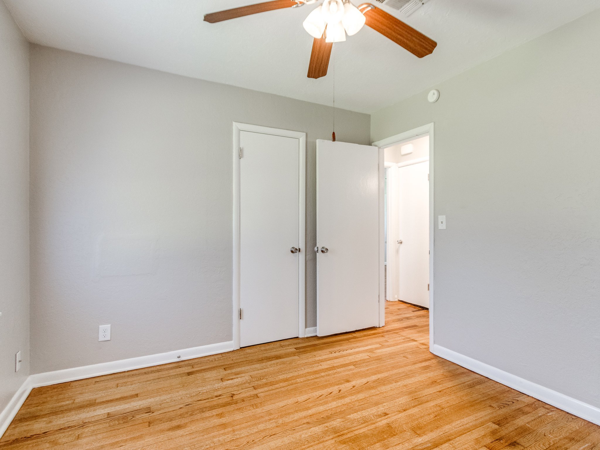 44-web-or-mls-710 Highland Pkwy-44.jpg