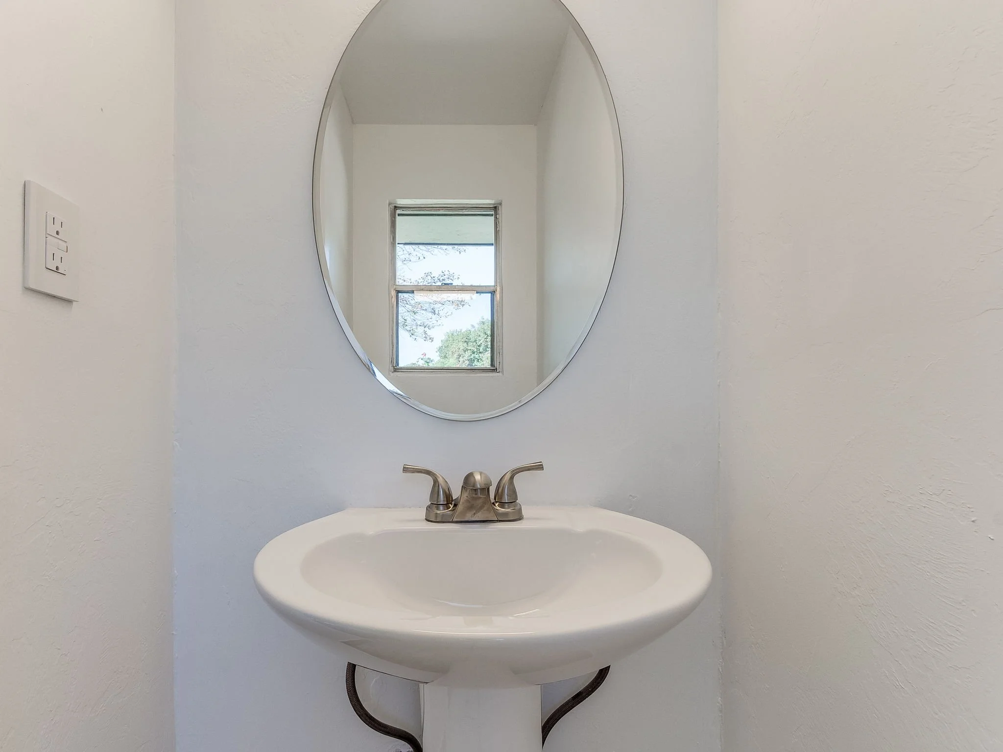 24-web-or-mls-2016 Melrose Dr-MLS-25.jpg