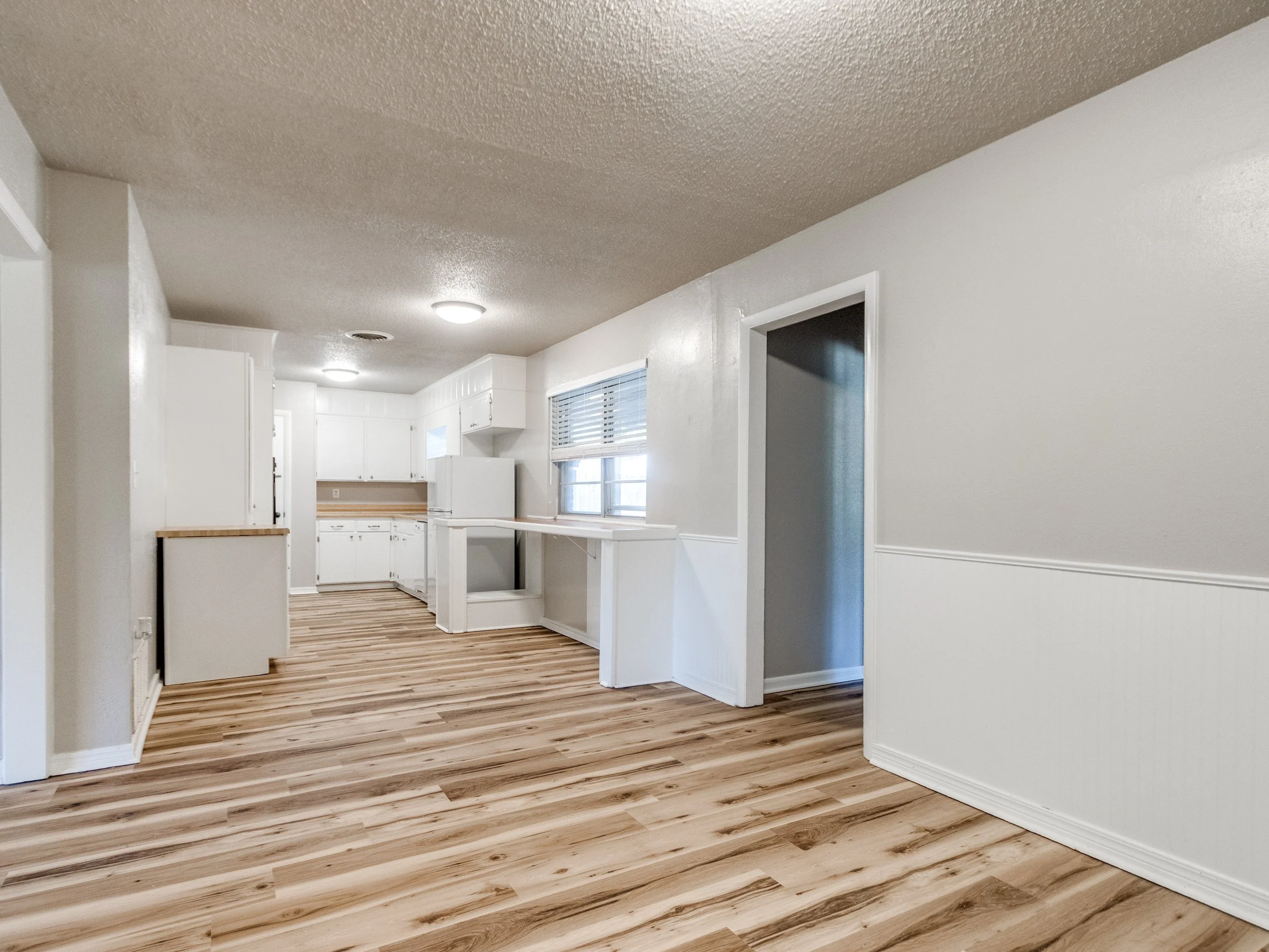 Reshoot 1617 Avondale Dr-9.jpg