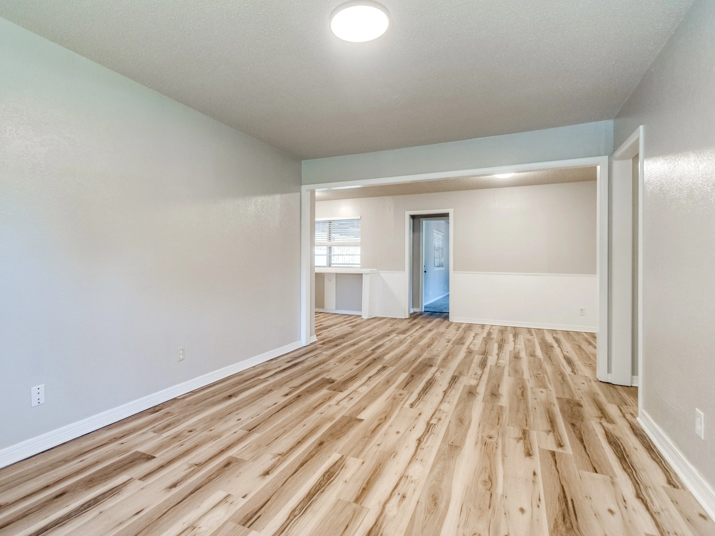 Reshoot 1617 Avondale Dr-11.jpg