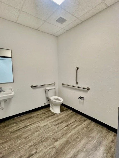 bath room.jpg