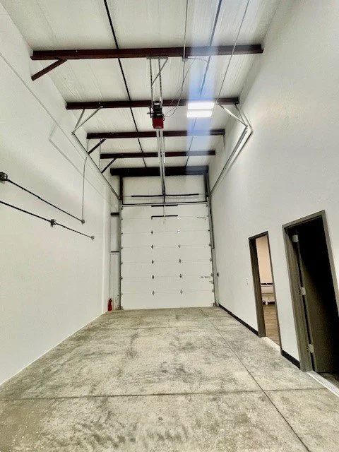 Garage looking north 2.jpg