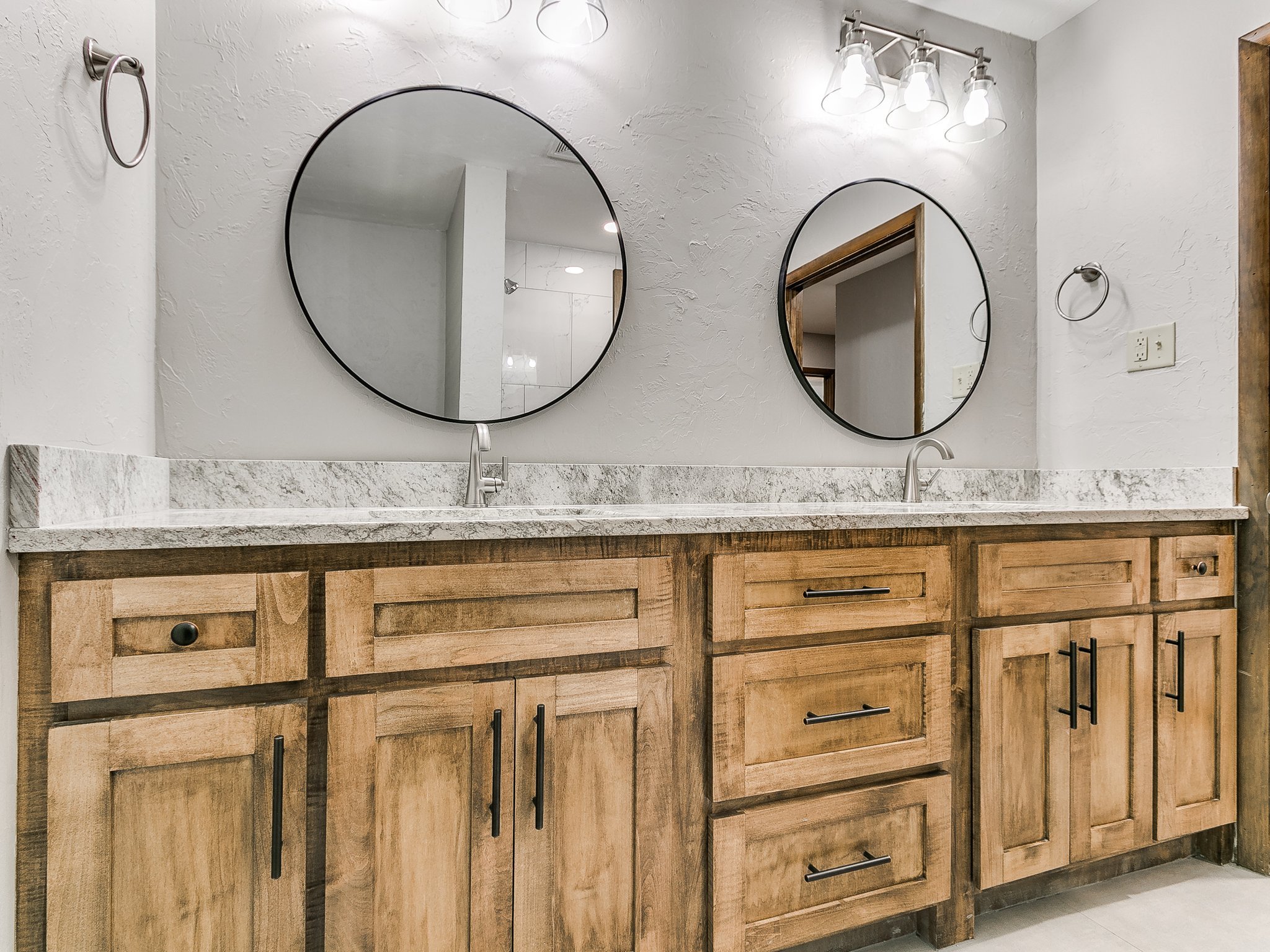 2741 Osborne Dr-31.jpg