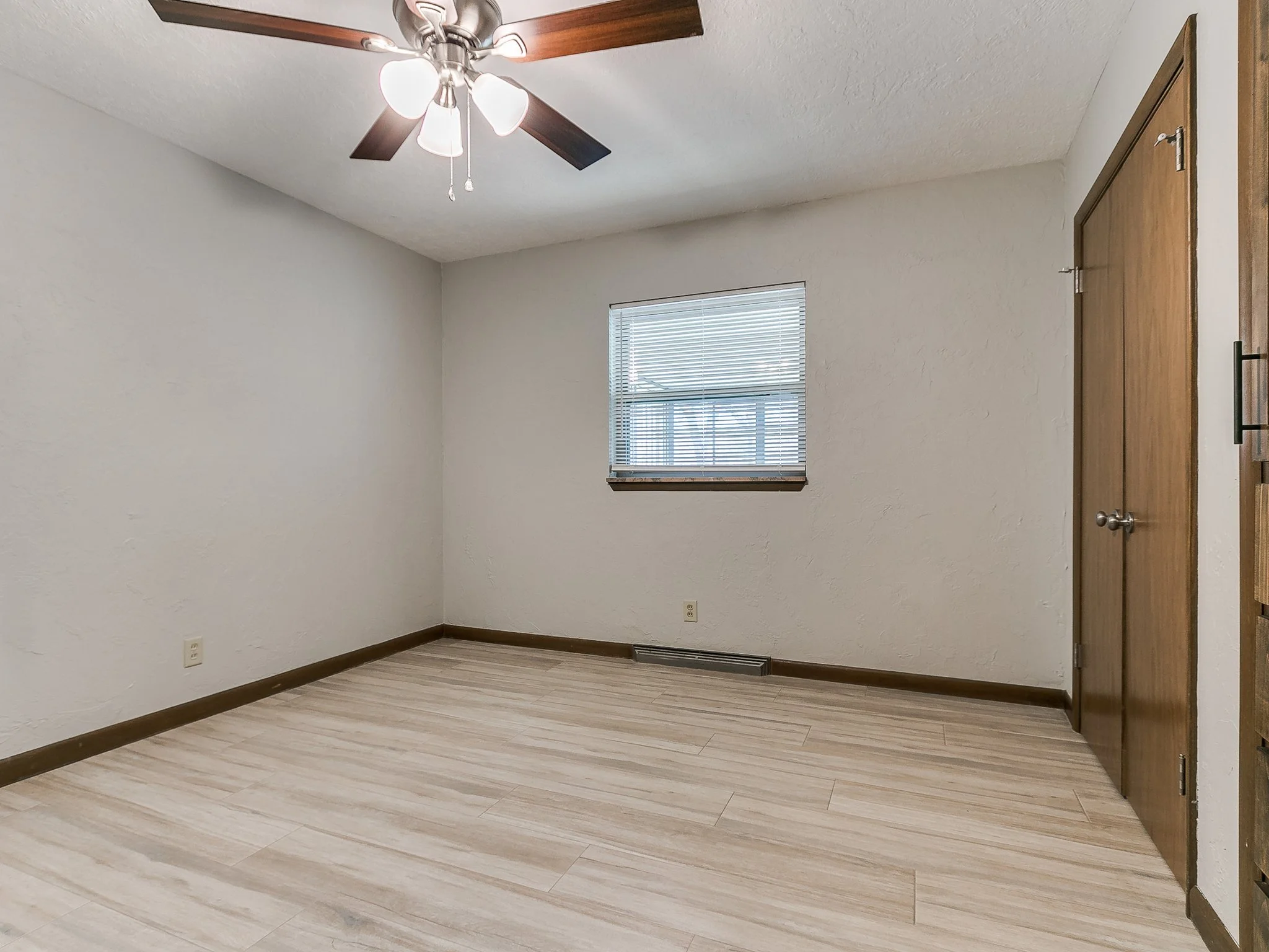 2741 Osborne Dr-34.jpg