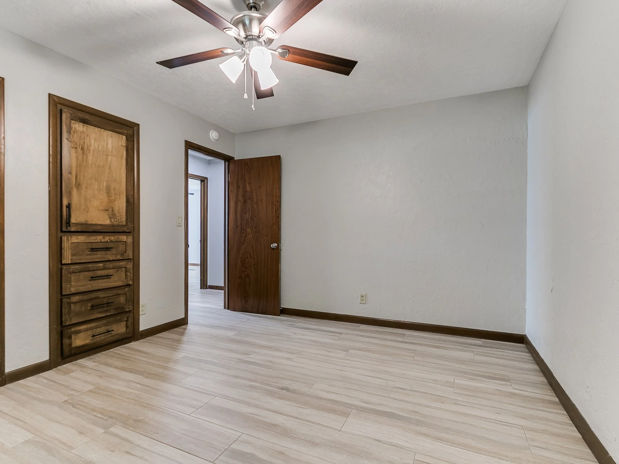 2741 Osborne Dr-35.jpg