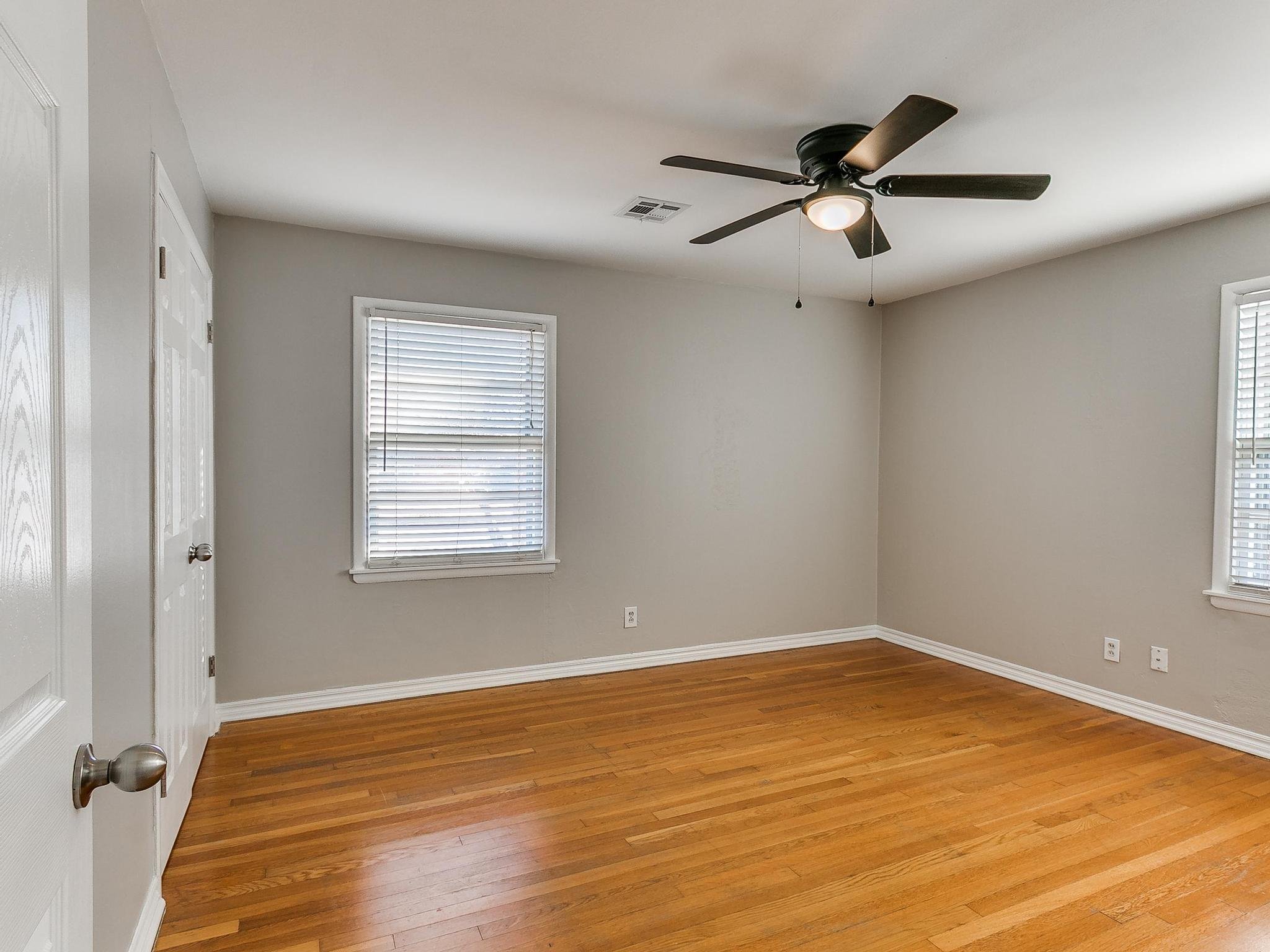 122 S Sherry Ave-17.jpg