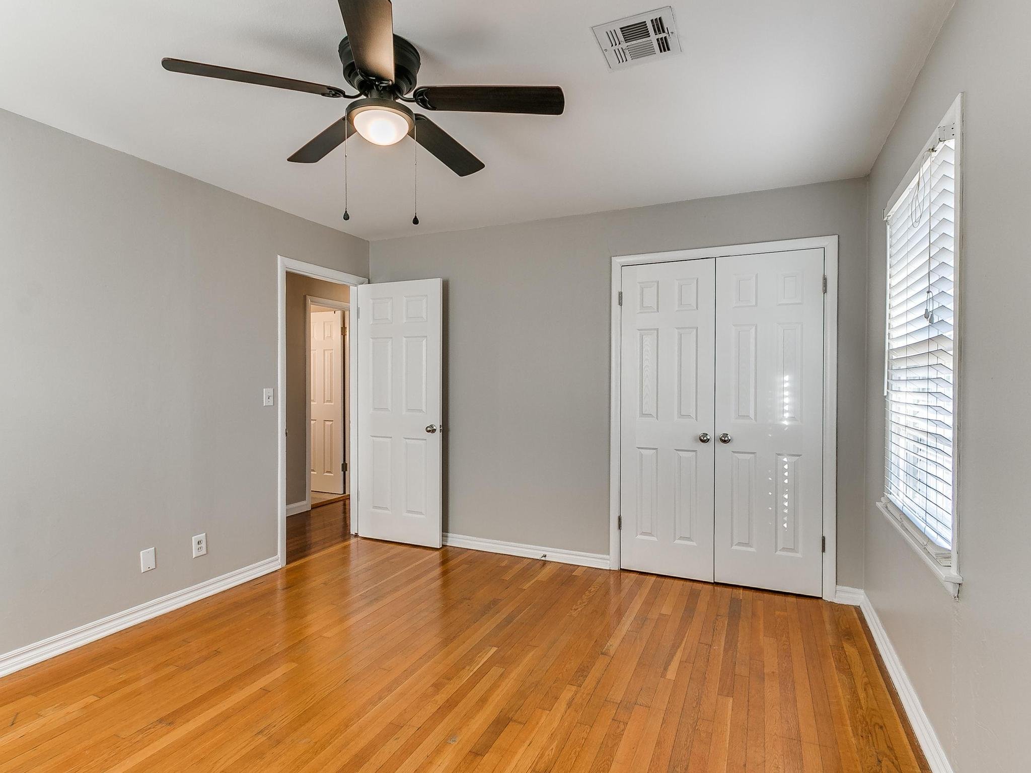 122 S Sherry Ave-19.jpg