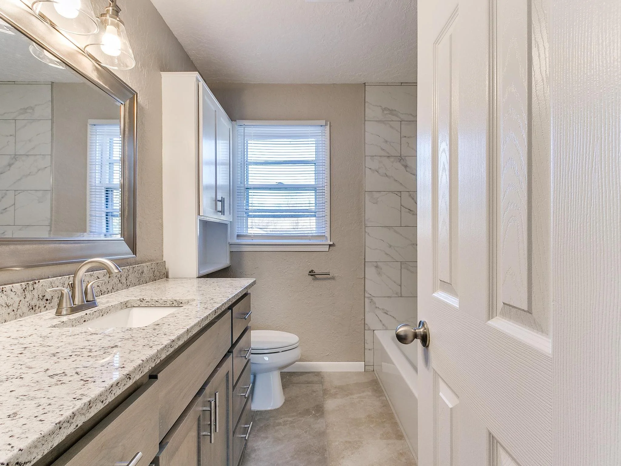 122 S Sherry Ave-20.jpg