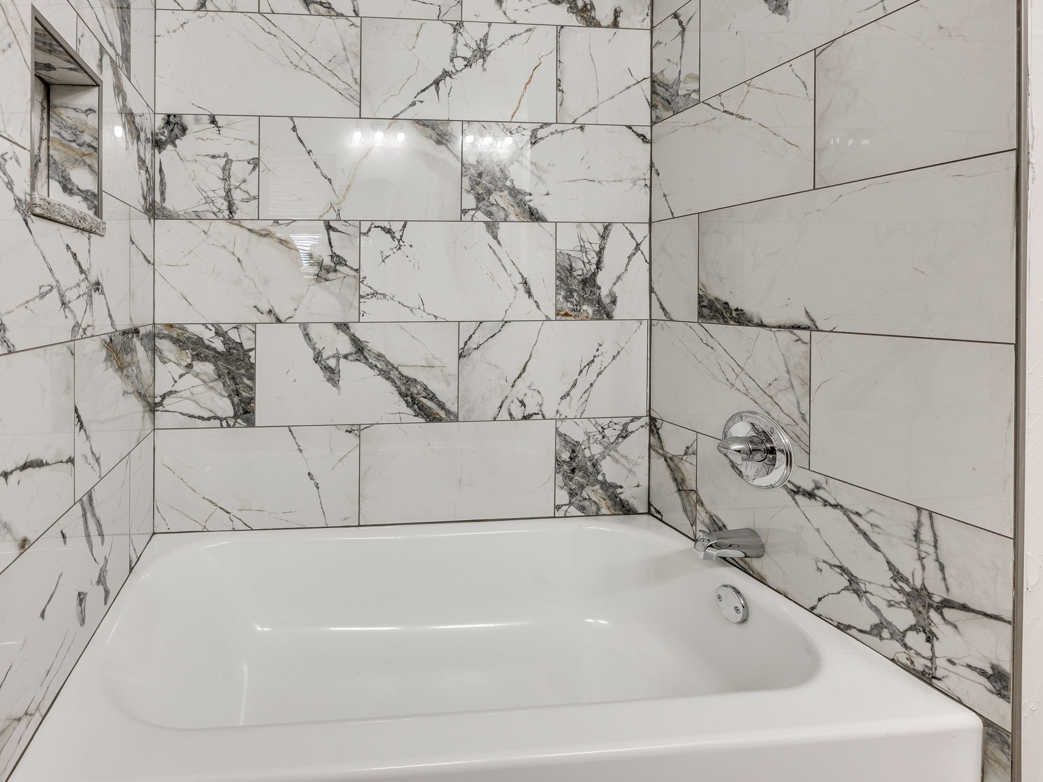 30-web-or-mls-412 Sundown Dr-30.jpg