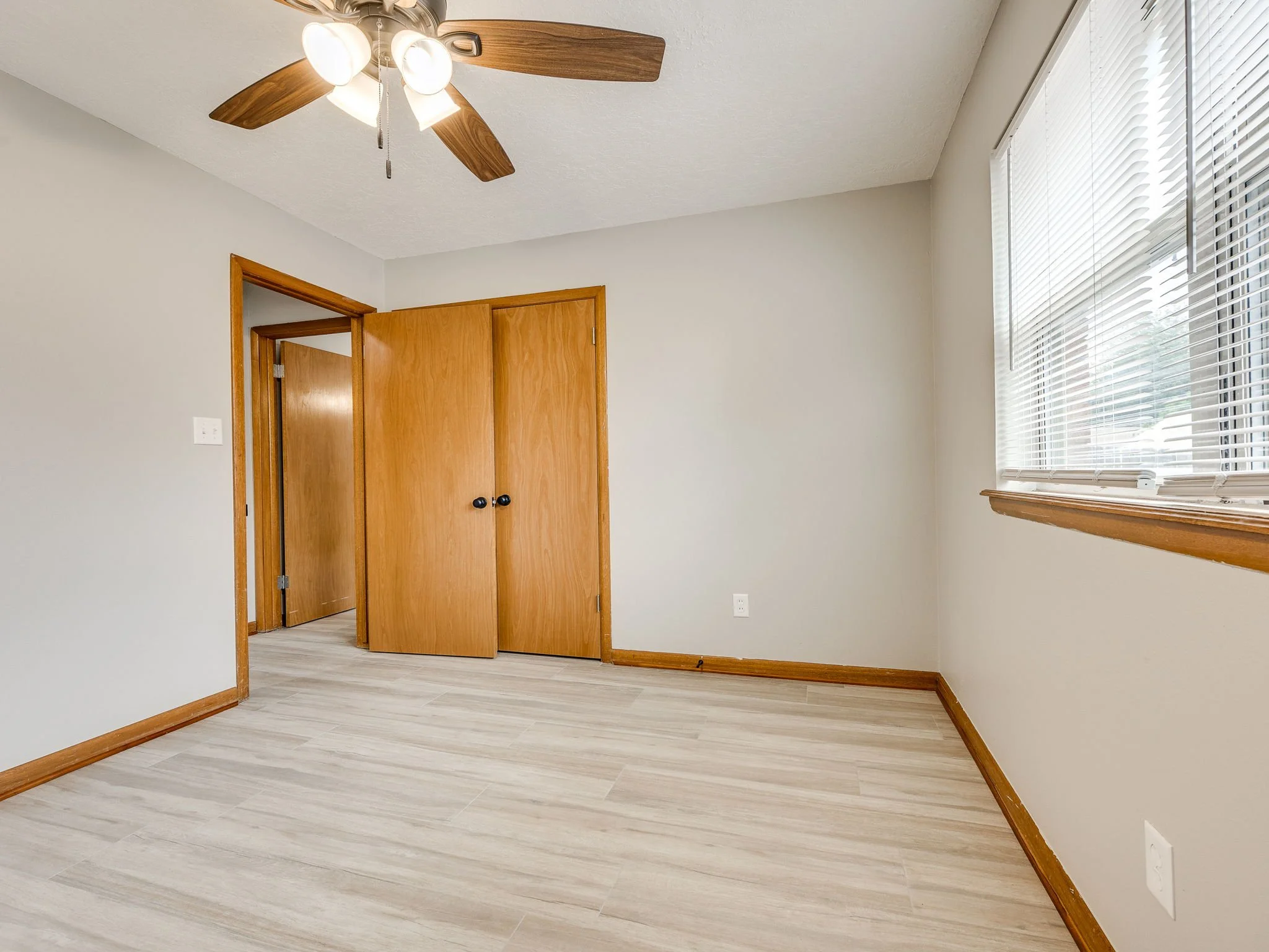 33-web-or-mls-412 Sundown Dr-33.jpg