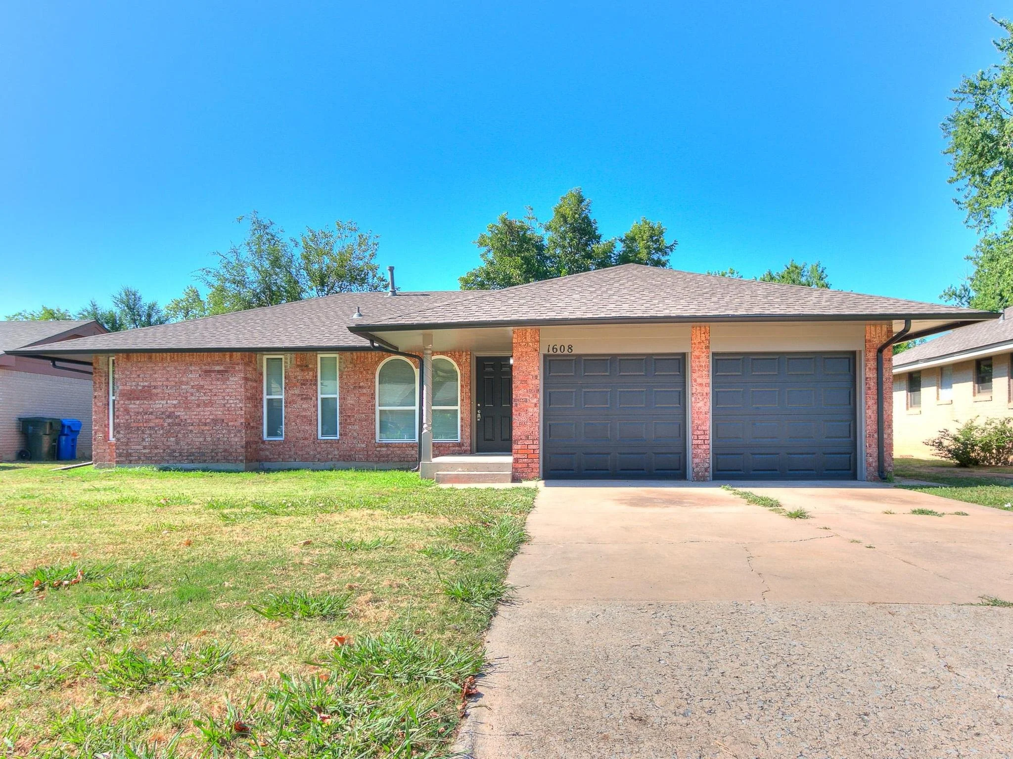 1608 Canterbury-8.jpg