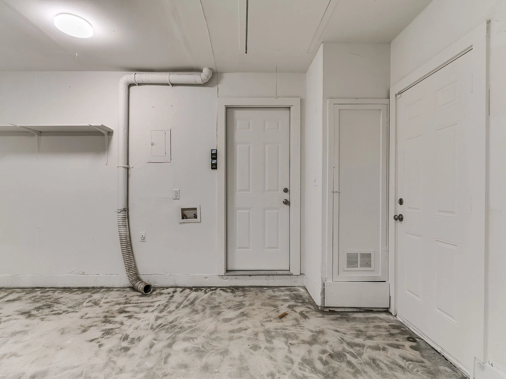 42-web-or-mls-202 Thompson Dr-43.jpg