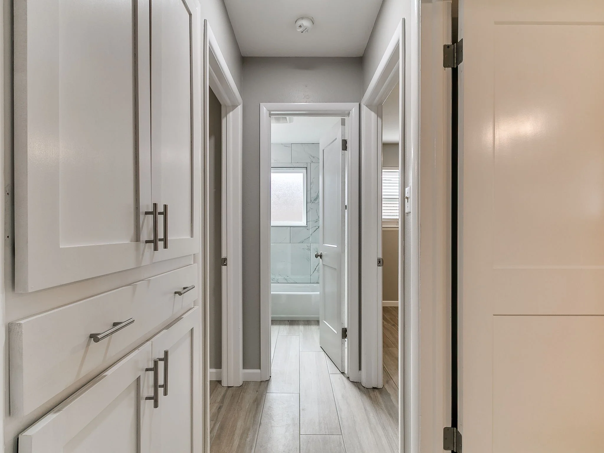 44-web-or-mls-202 Thompson Dr-45.jpg