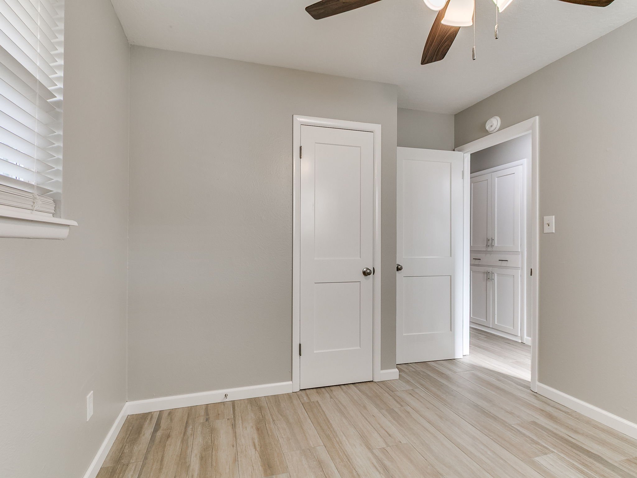 53-web-or-mls-202 Thompson Dr-54.jpg