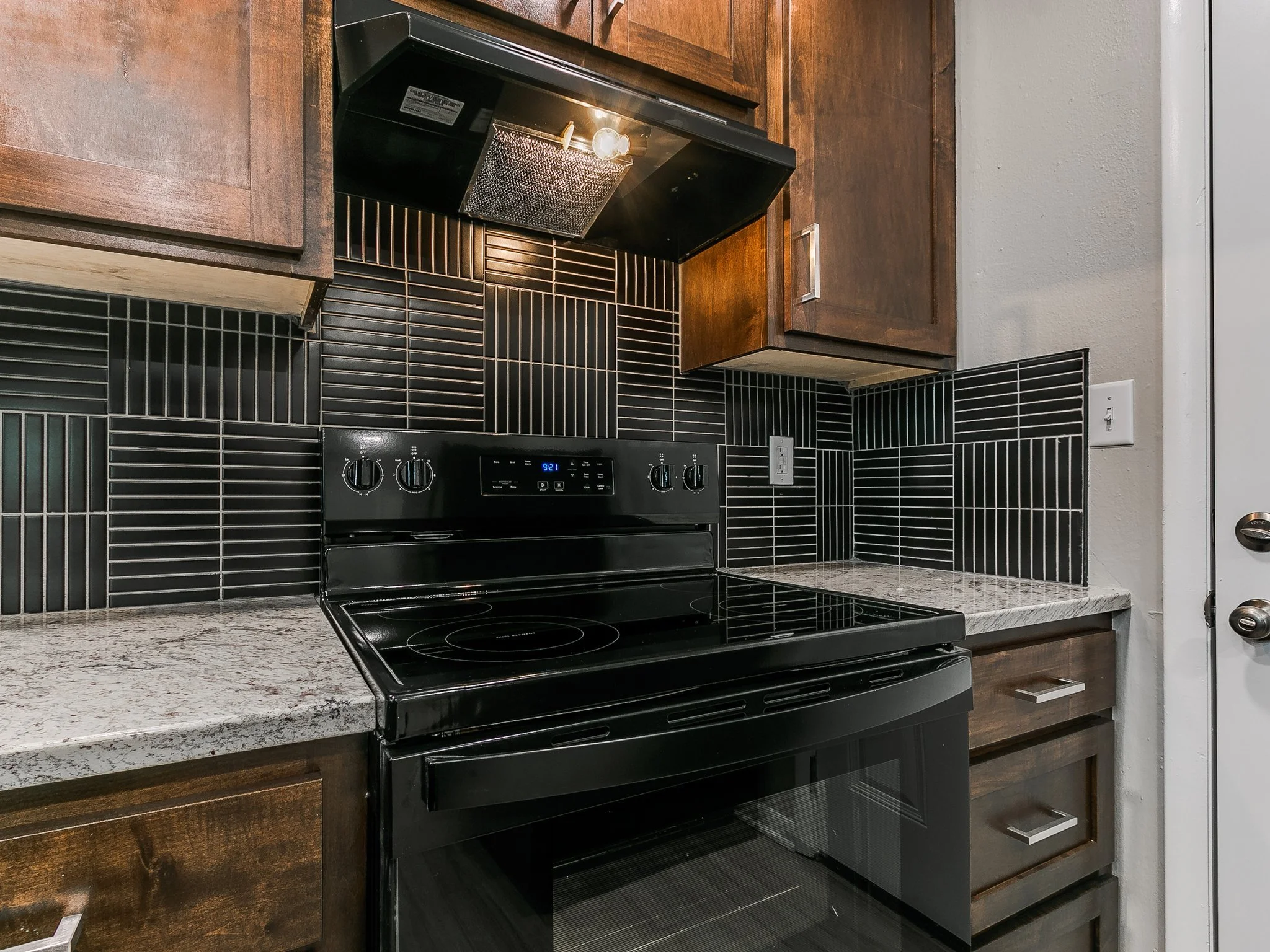 50-web-or-mls-1626 Denison Dr-51.jpg