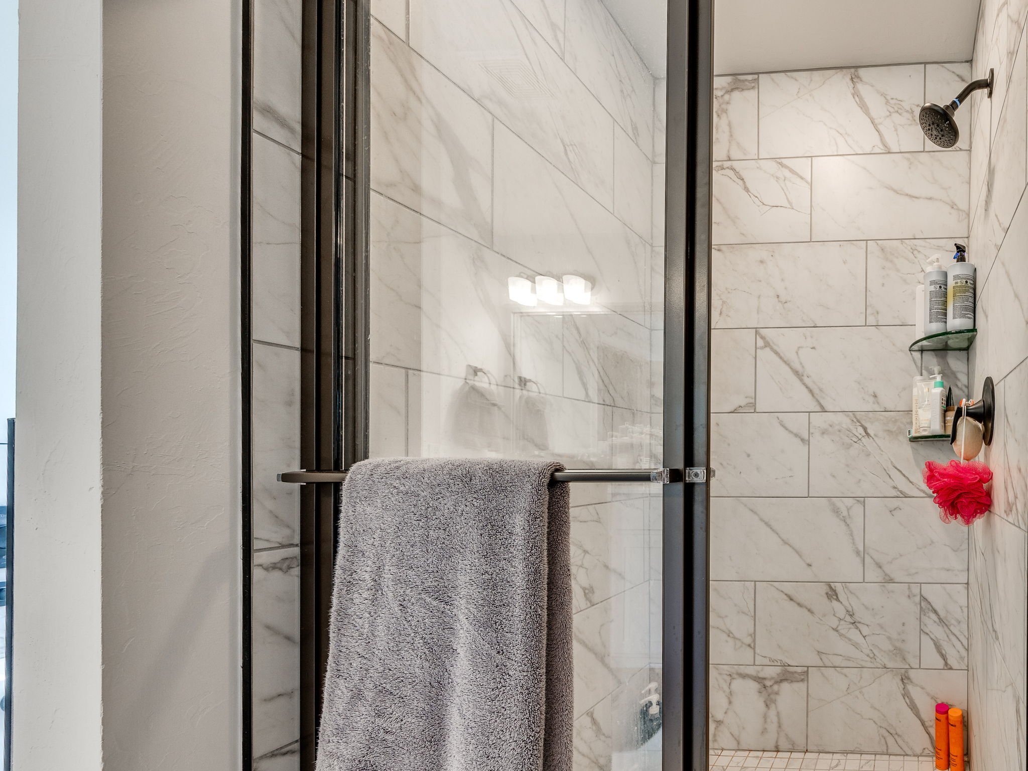 45-web-or-mls-2323 Arcady Ave-46.jpg