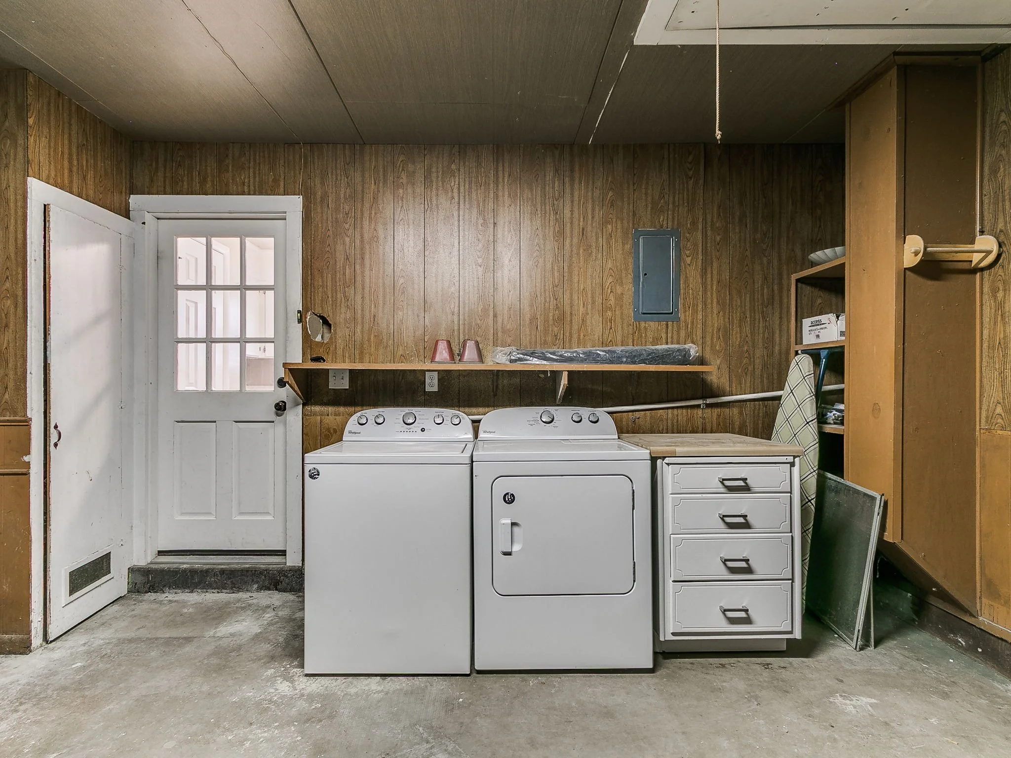 63-web-or-mls-1617 Avondale Dr-64.jpg