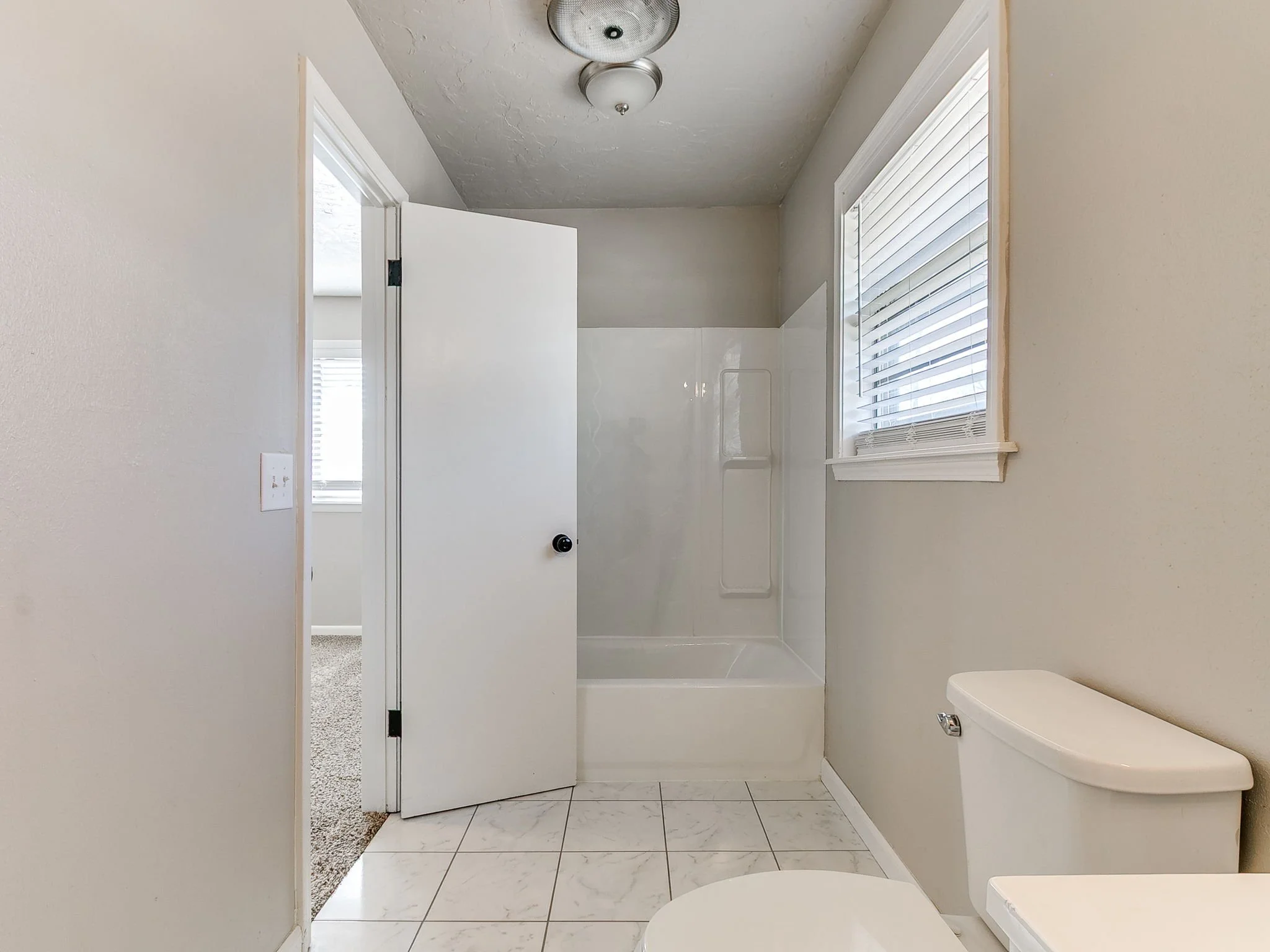 78-web-or-mls-1617 Avondale Dr-79.jpg