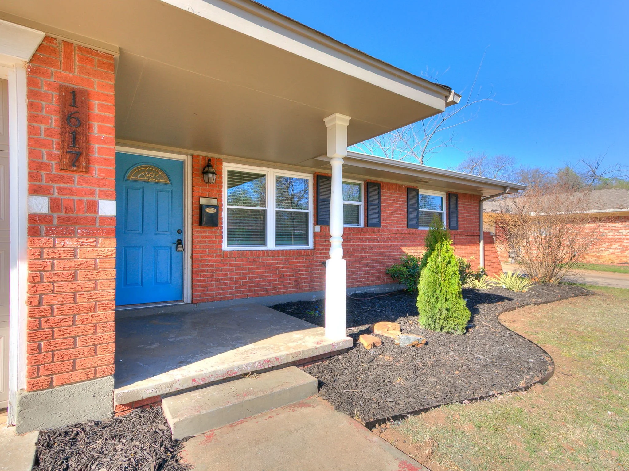 81-web-or-mls-1617 Avondale Dr.jpg