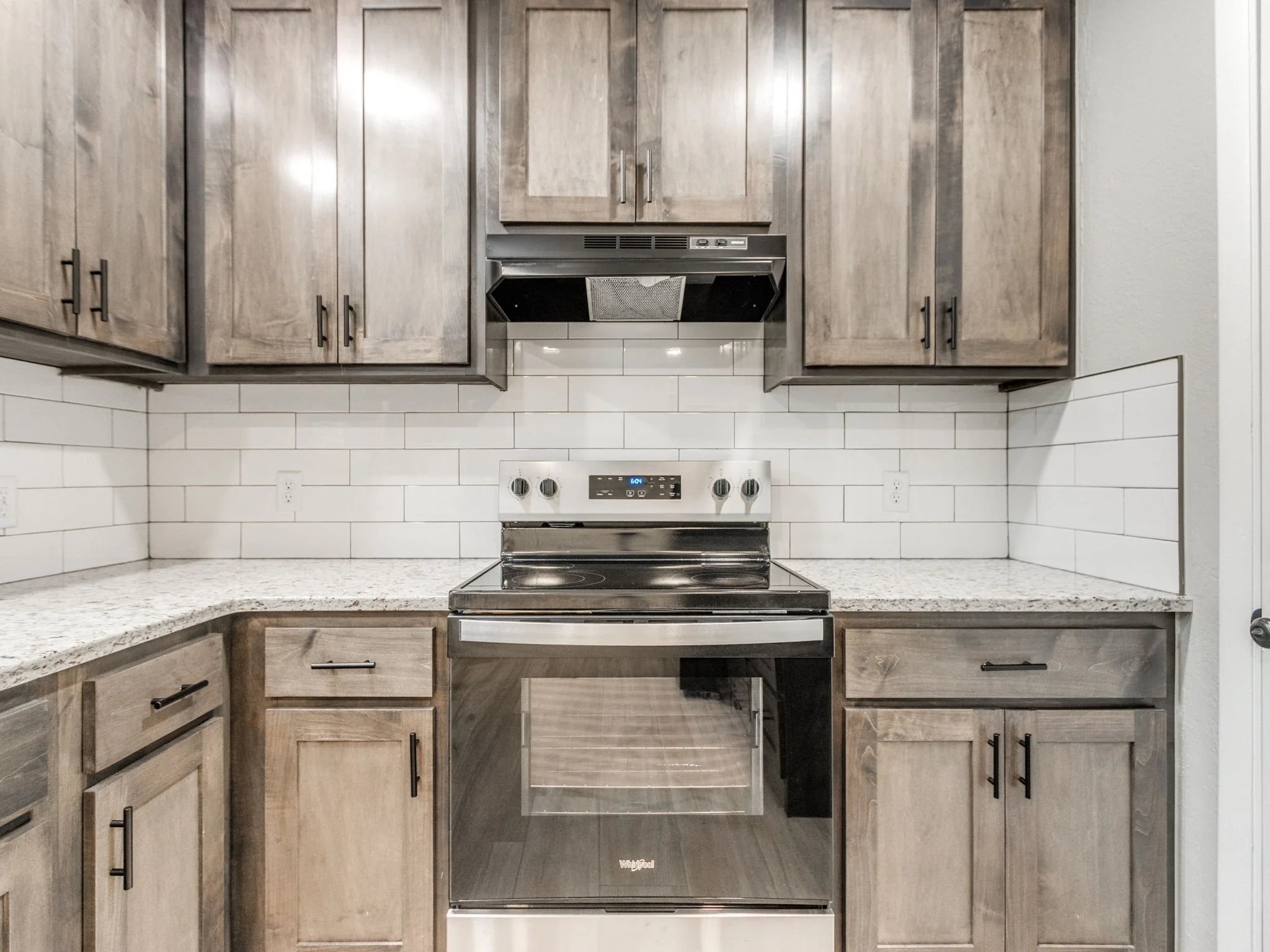 21-web-or-mls-1612 Cherry Stone St-21.jpg