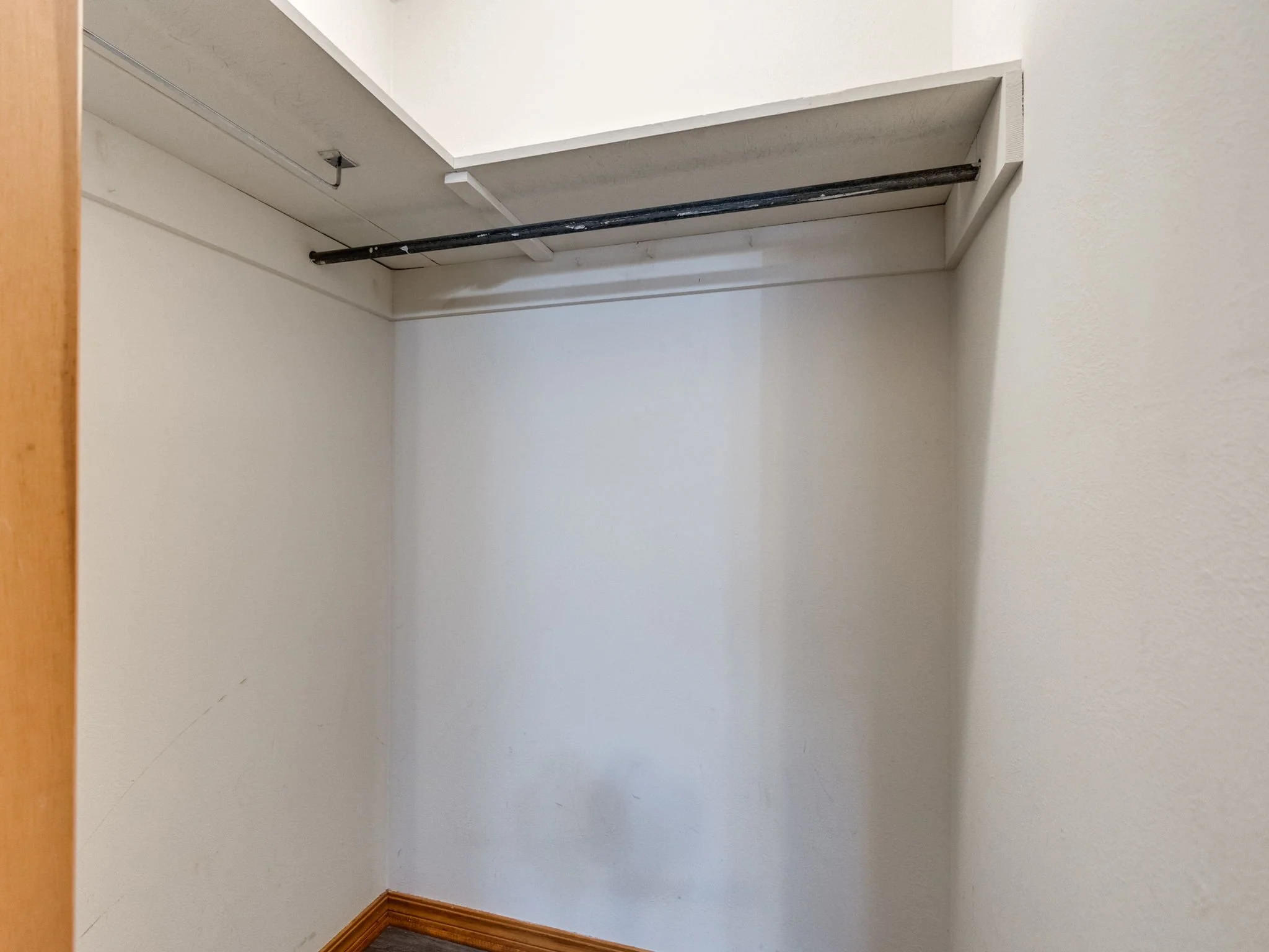 48-web-or-mls-1639 Westbrooke Terrace-48.jpg