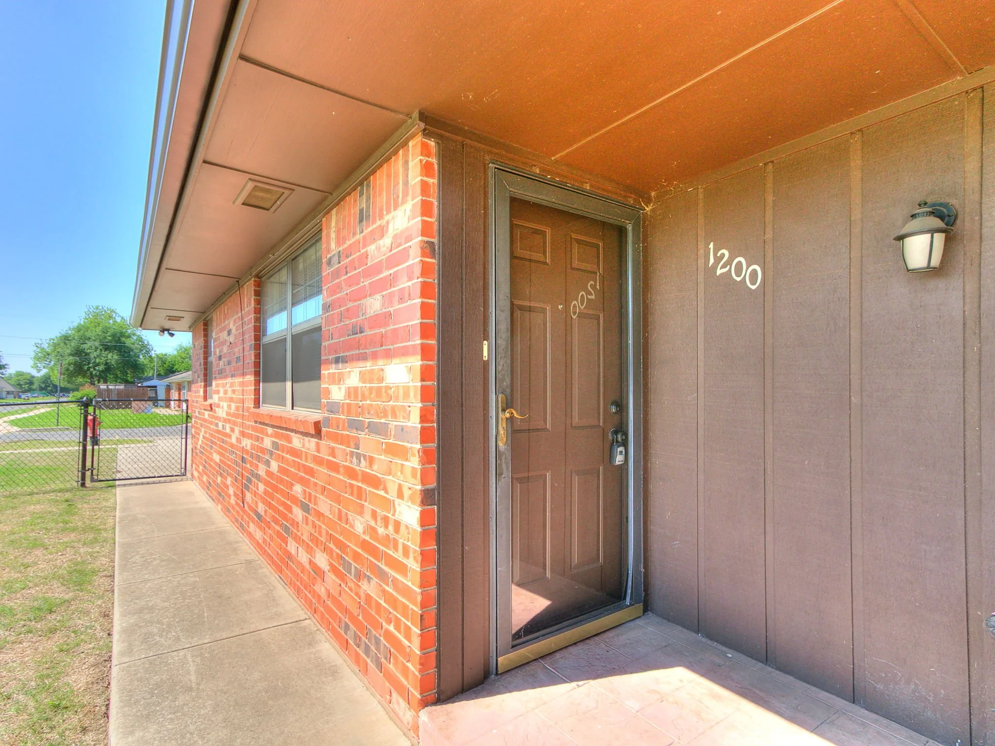 2-web-or-mls-1200 N Crawford Ave-3.jpg