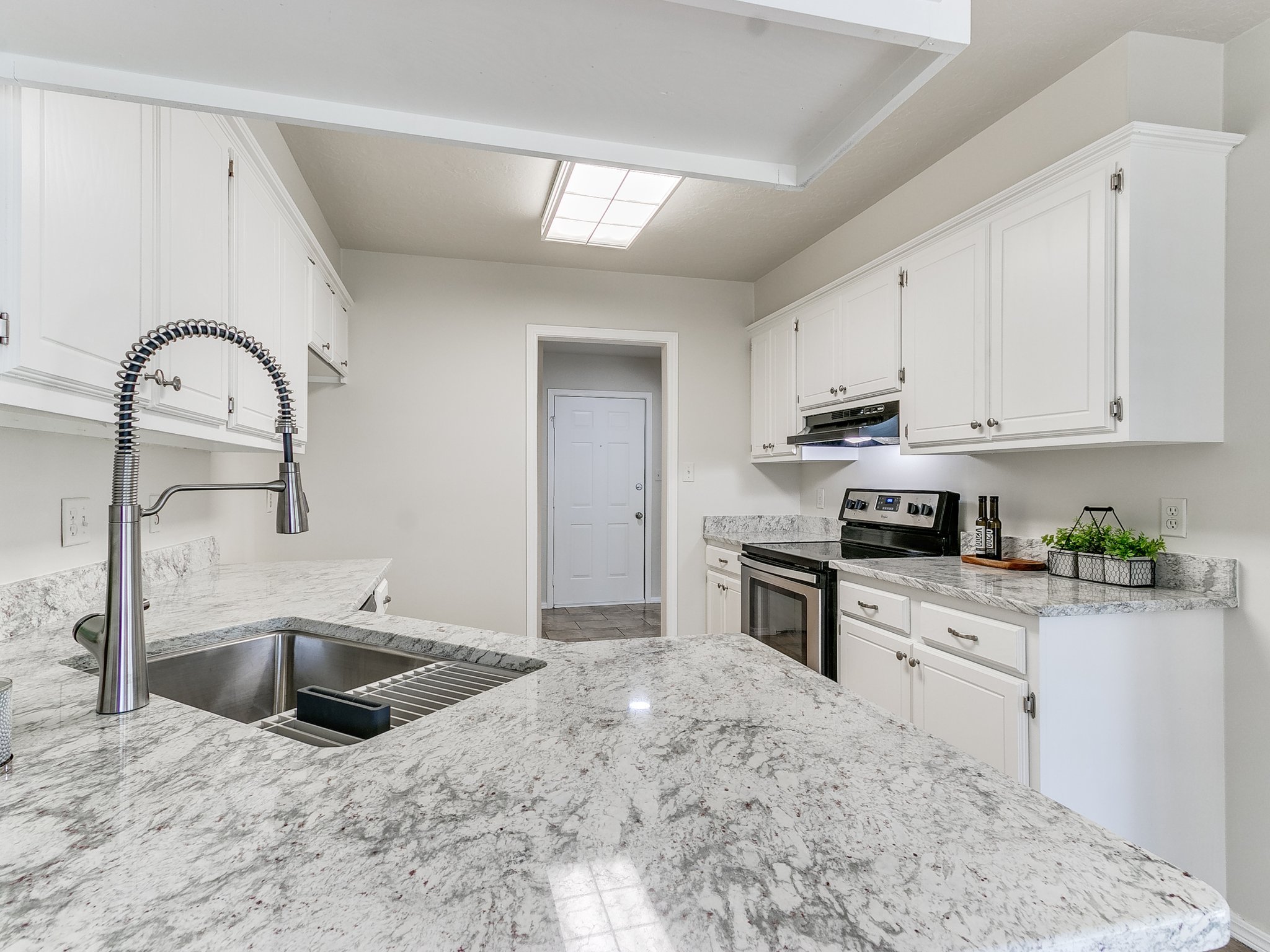 28-web-or-mls-514 Garland Ct-28.jpg