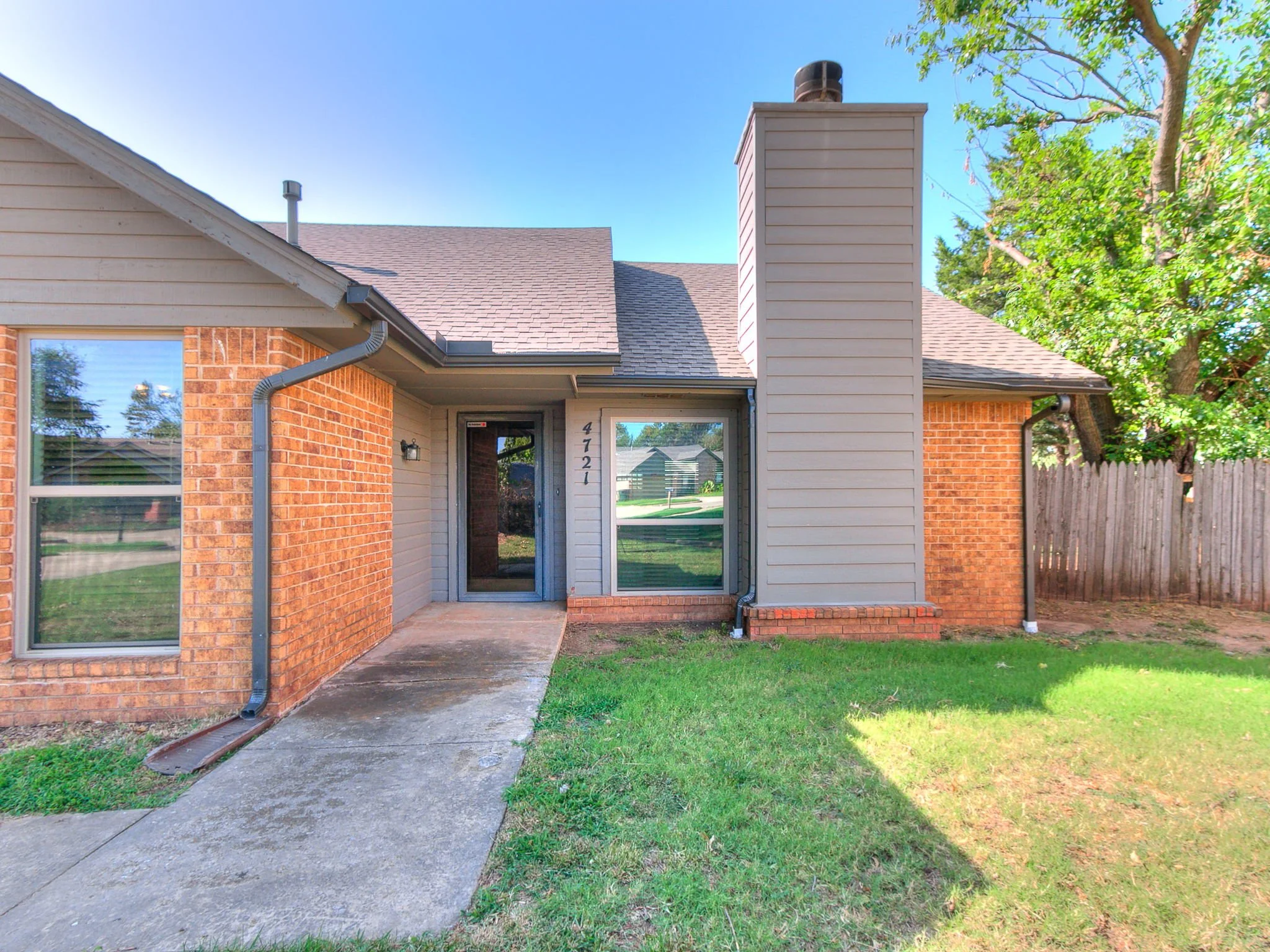 1-web-or-mls-4721 Persimmon Ct-2.jpg