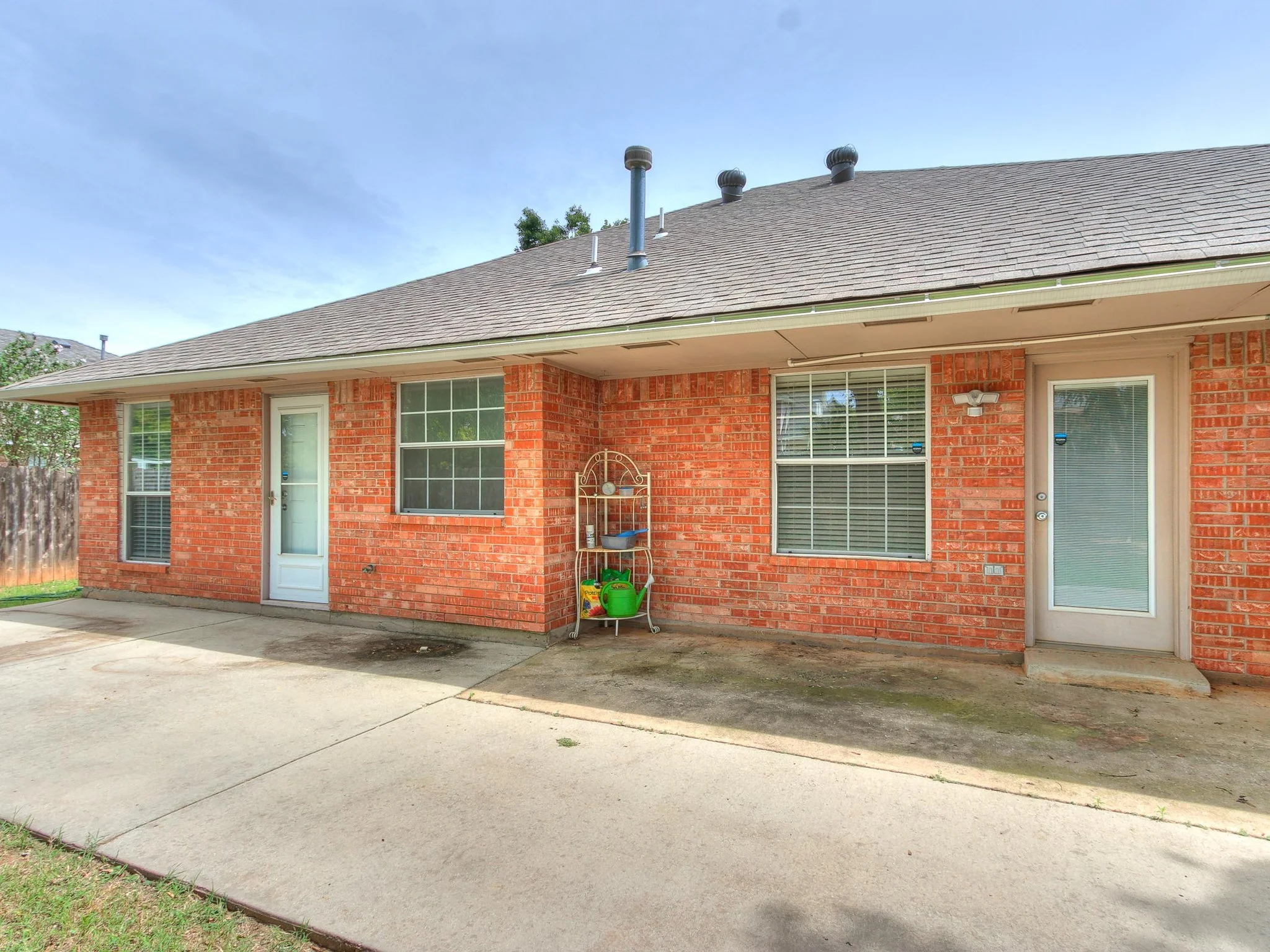 49-web-or-mls-713 Night Hawk Dr.jpg