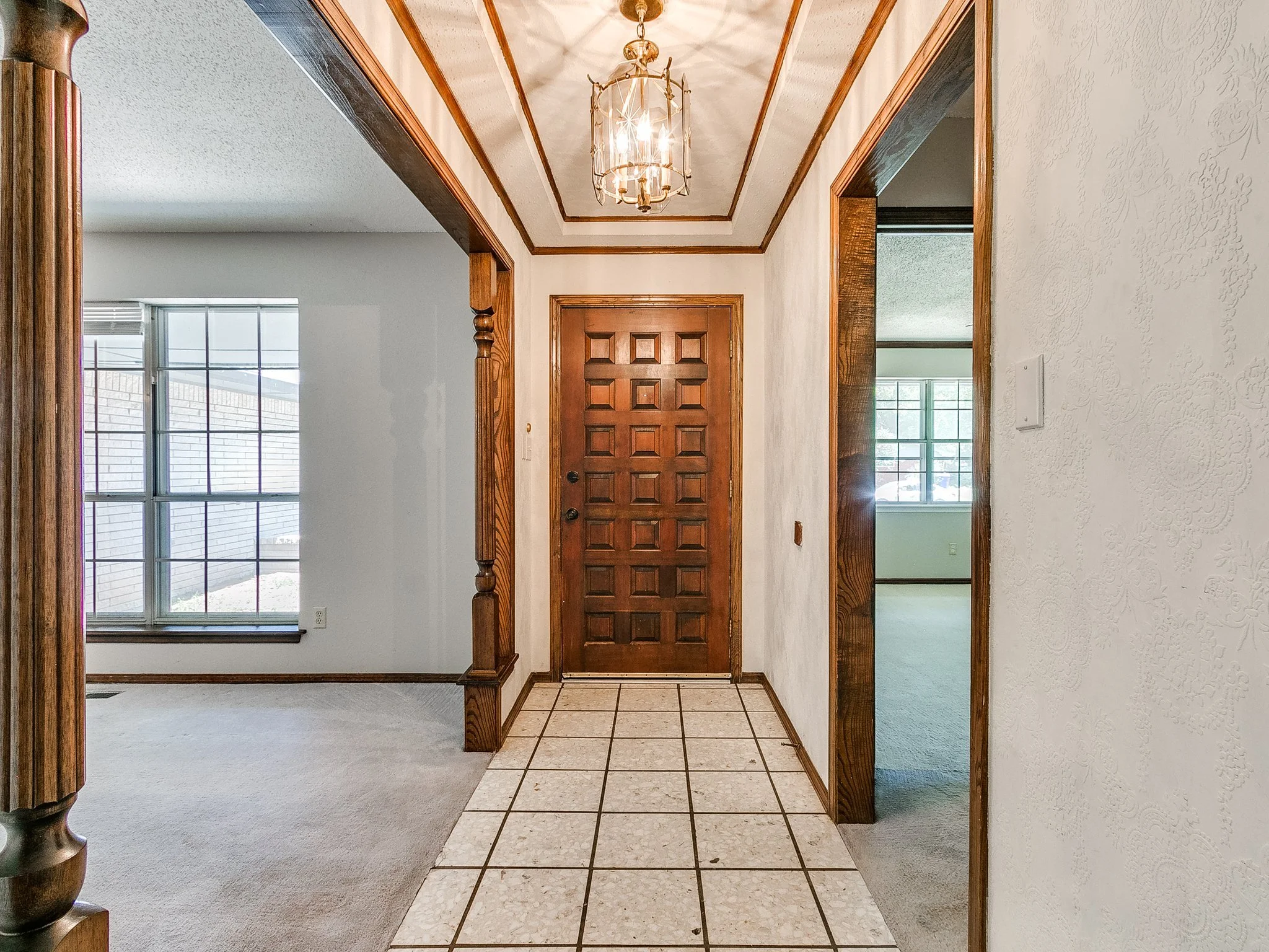 34-web-or-mls-2608 Linden Ave-34.jpg