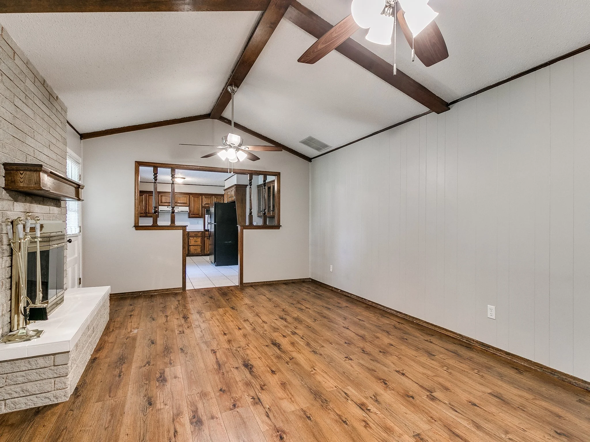 43-web-or-mls-2608 Linden Ave-43.jpg