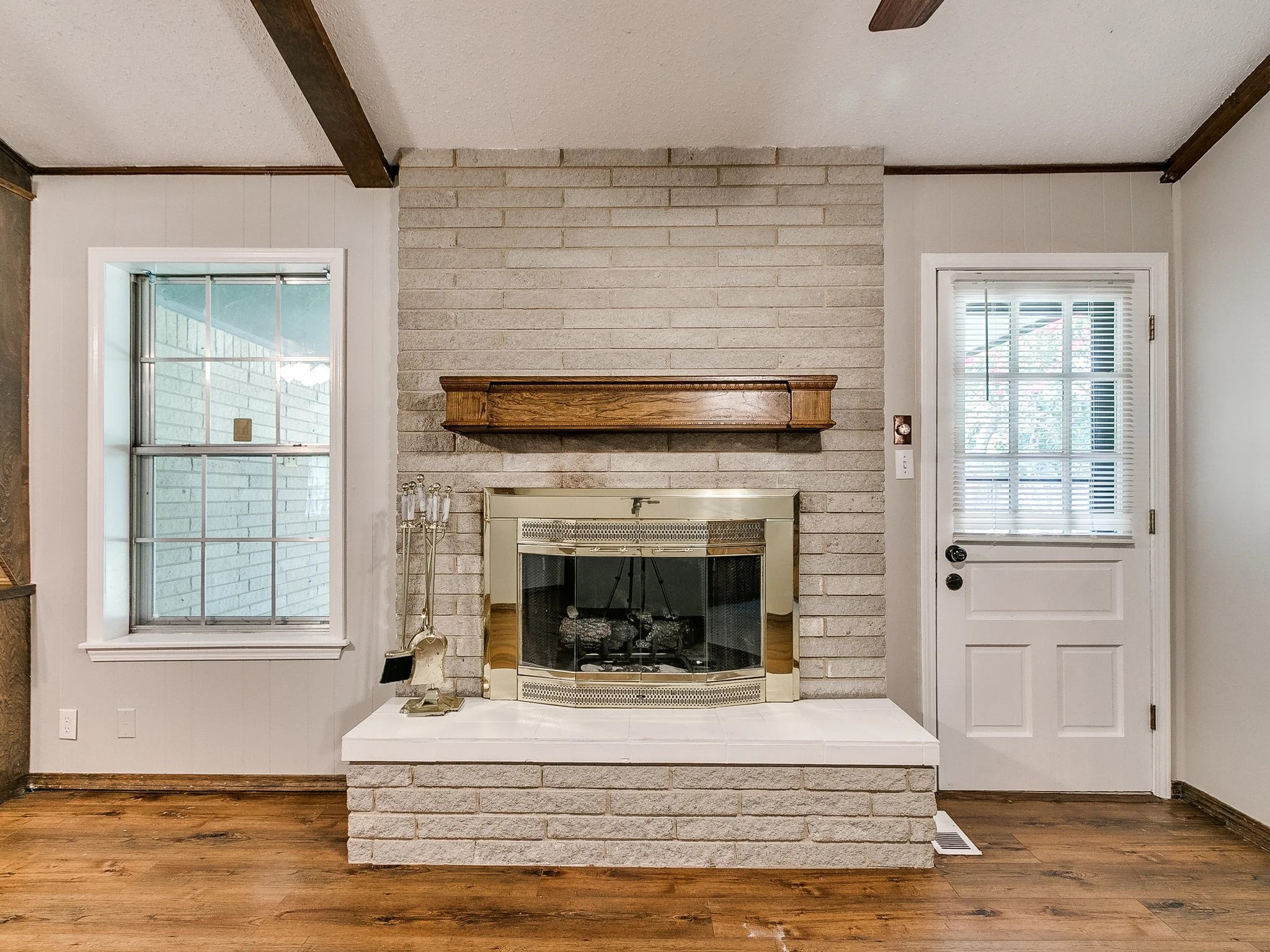 44-web-or-mls-2608 Linden Ave-44.jpg