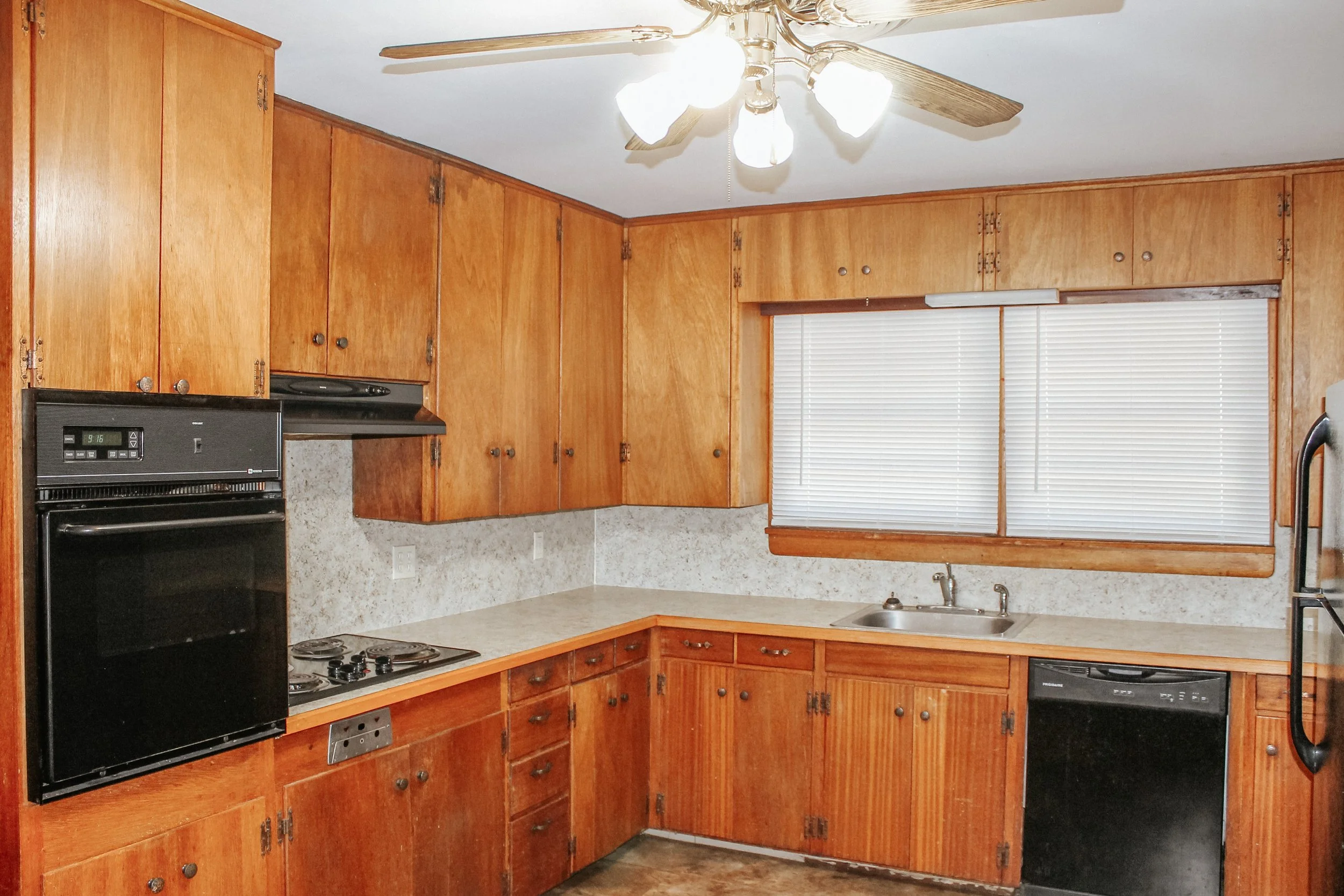 714 Elmwood-10.jpg